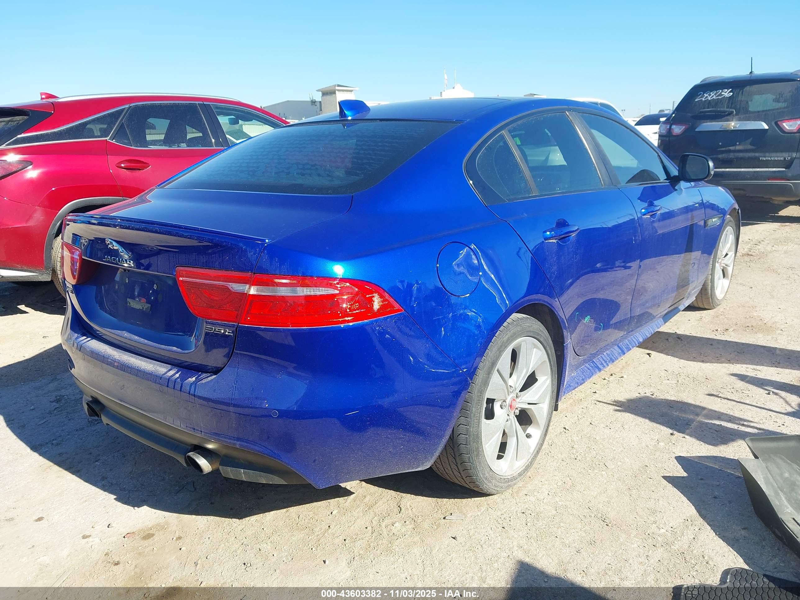 JAGUAR XE image 4