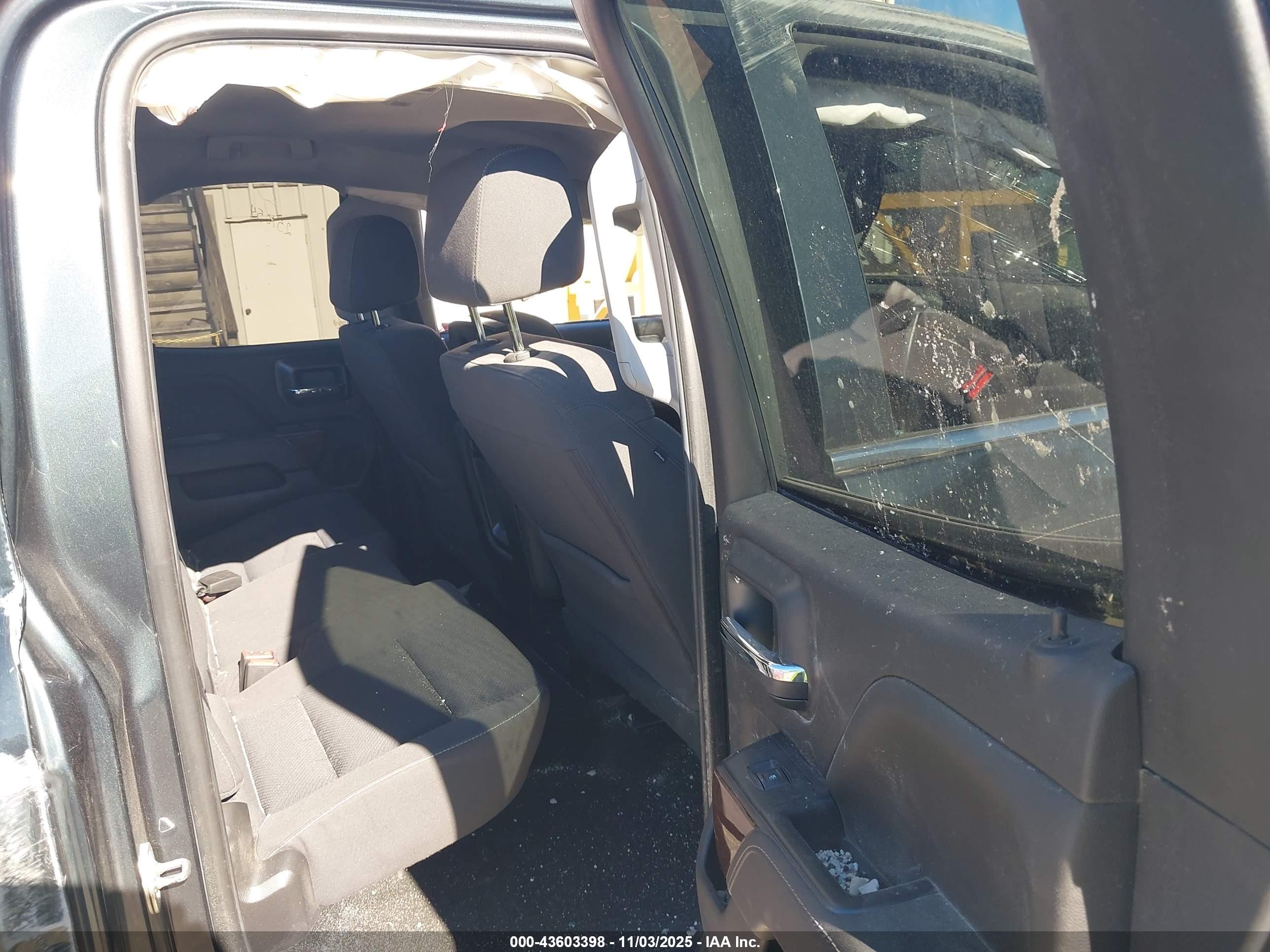 GMC SIERRA image 8