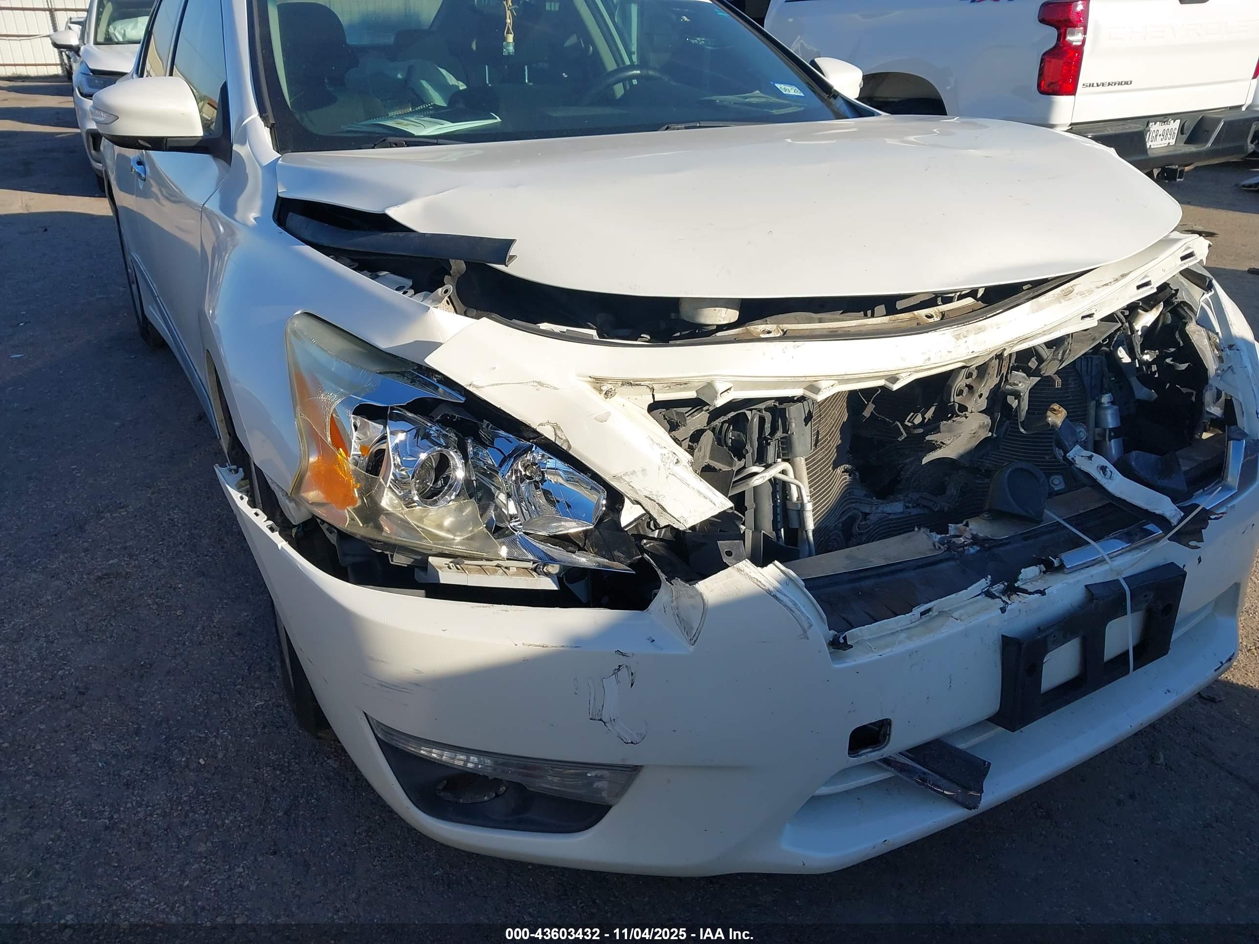 NISSAN ALTIMA image 6