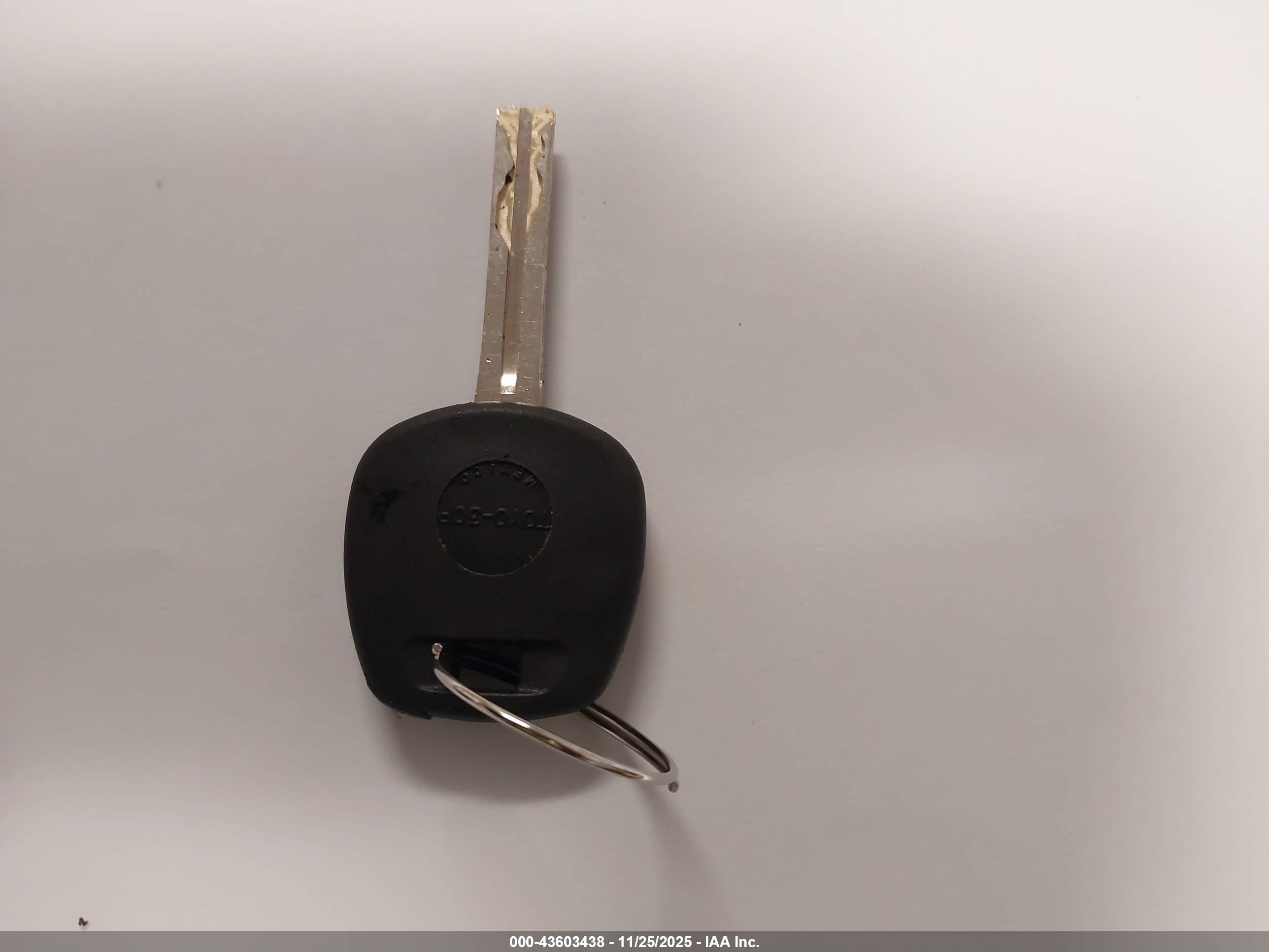 LEXUS IS image 11