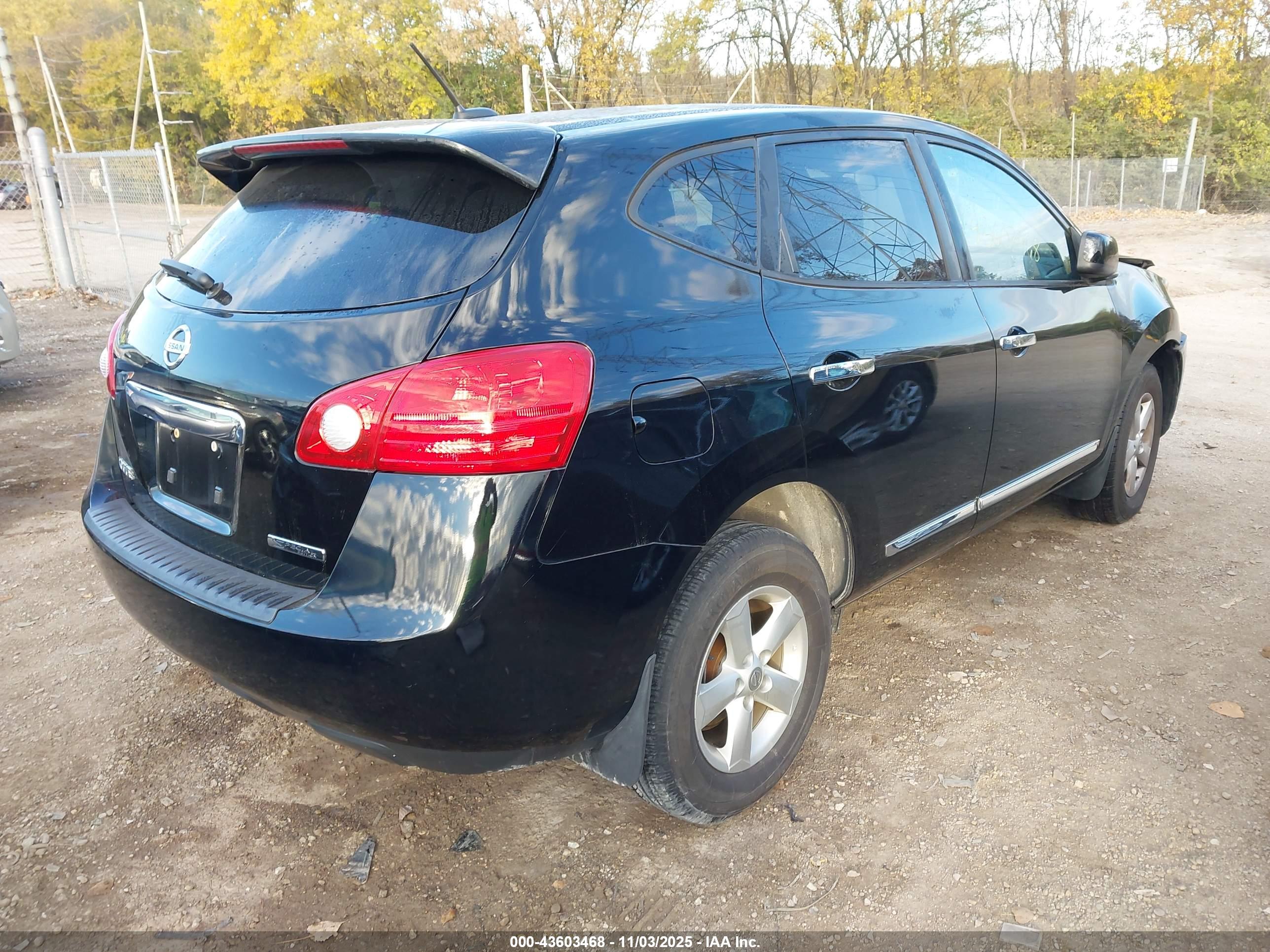 NISSAN ROGUE image 4