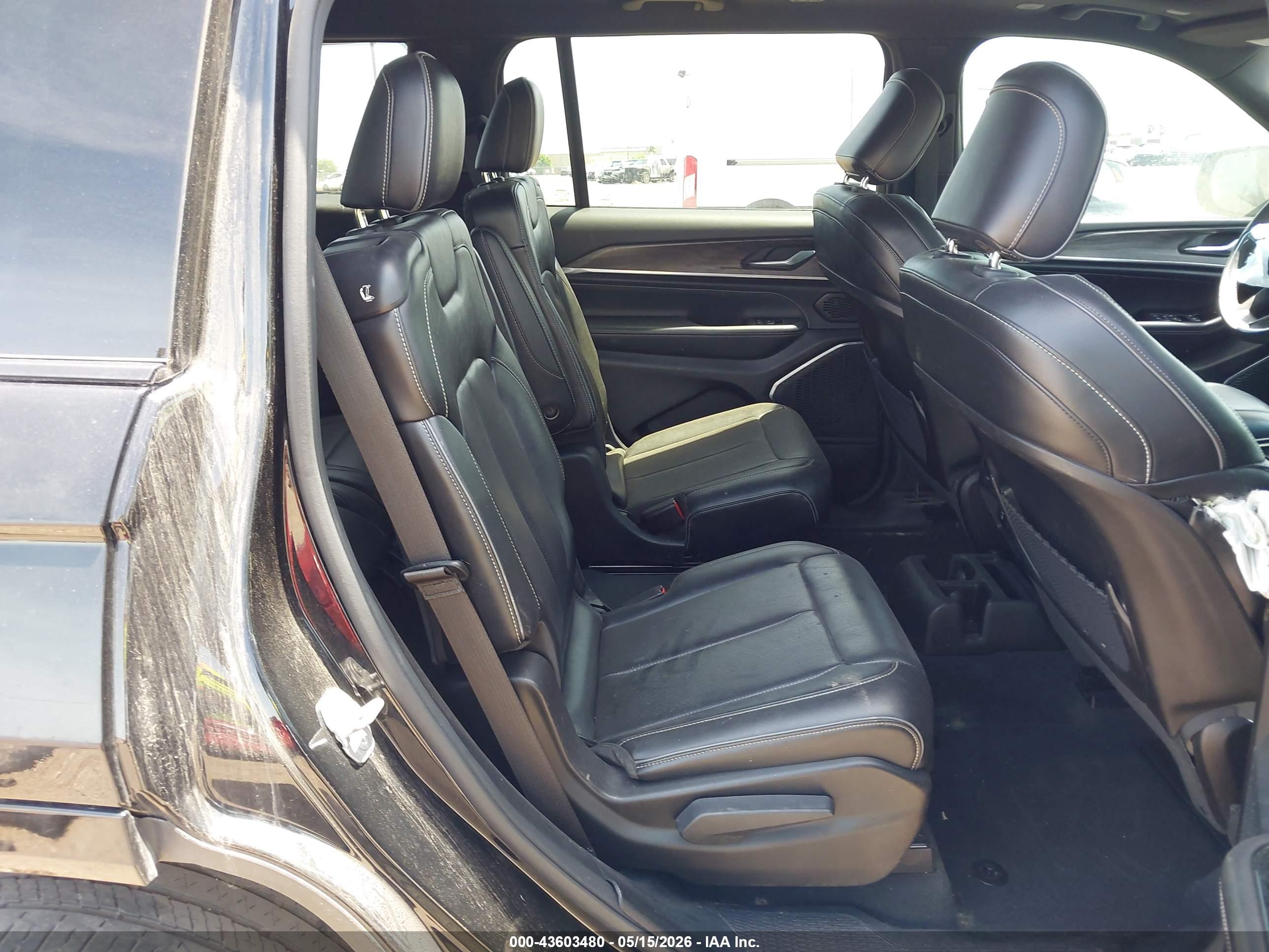 JEEP GRAND image 8
