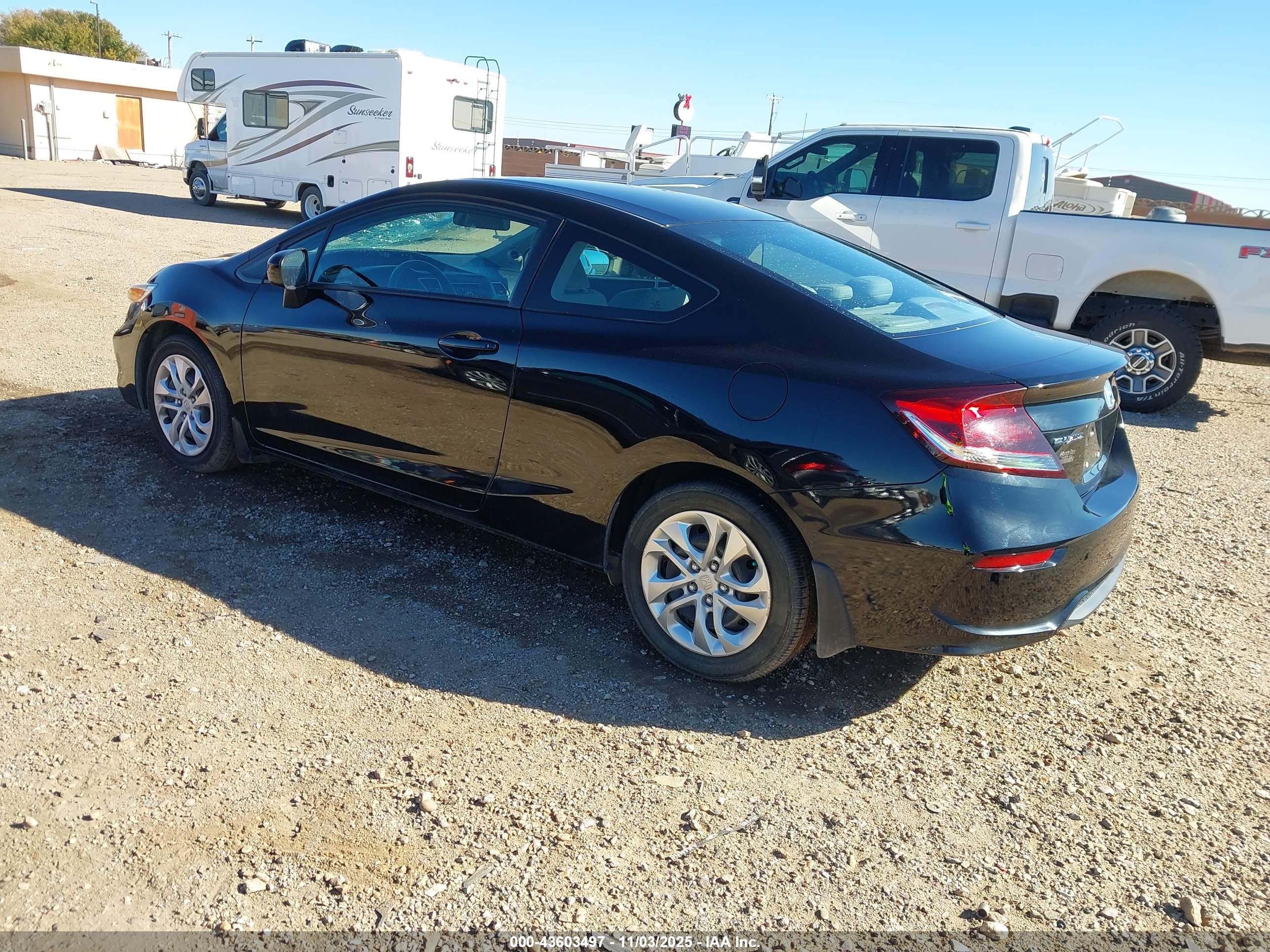 HONDA CIVIC image 3