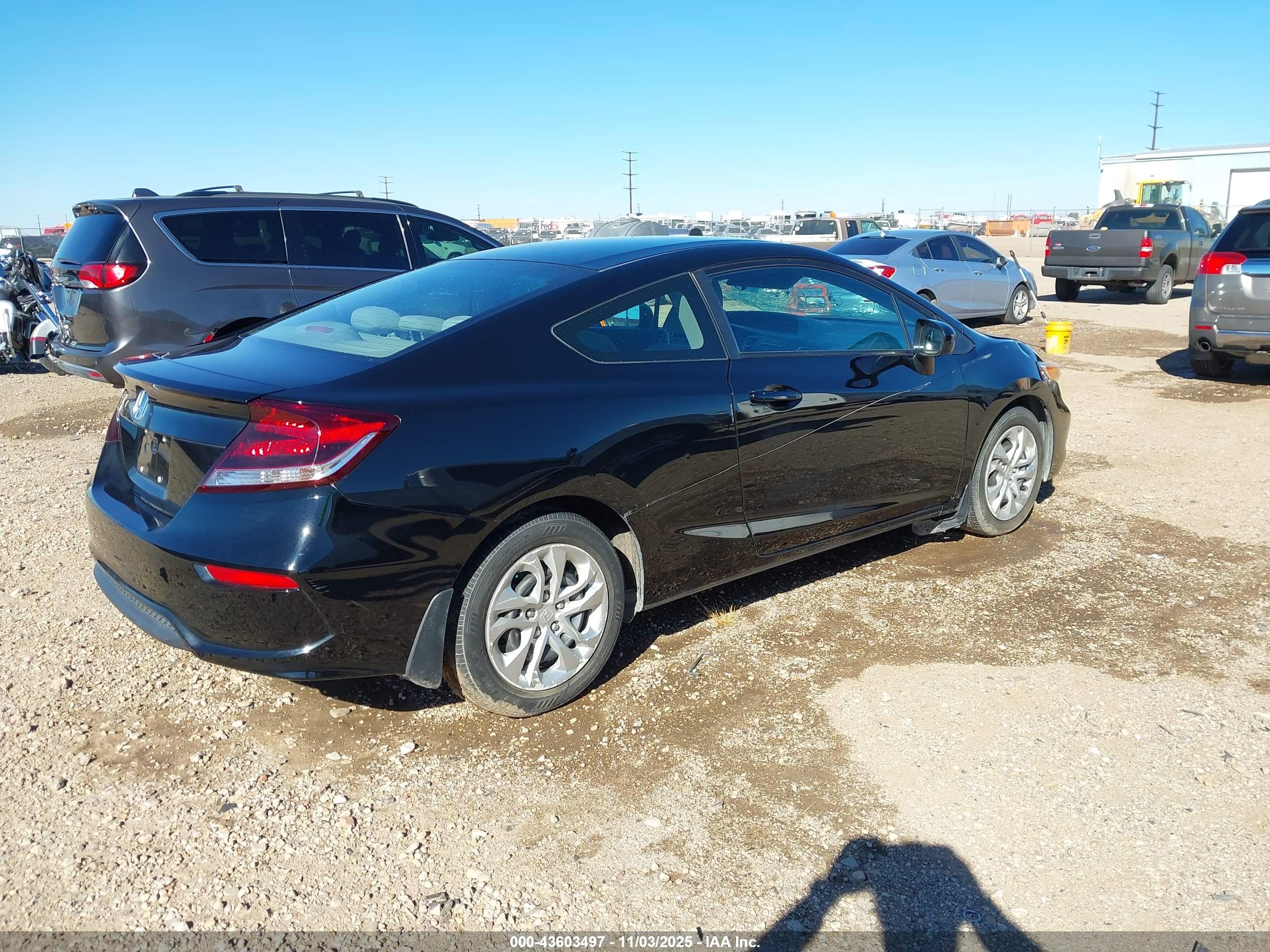 HONDA CIVIC image 4