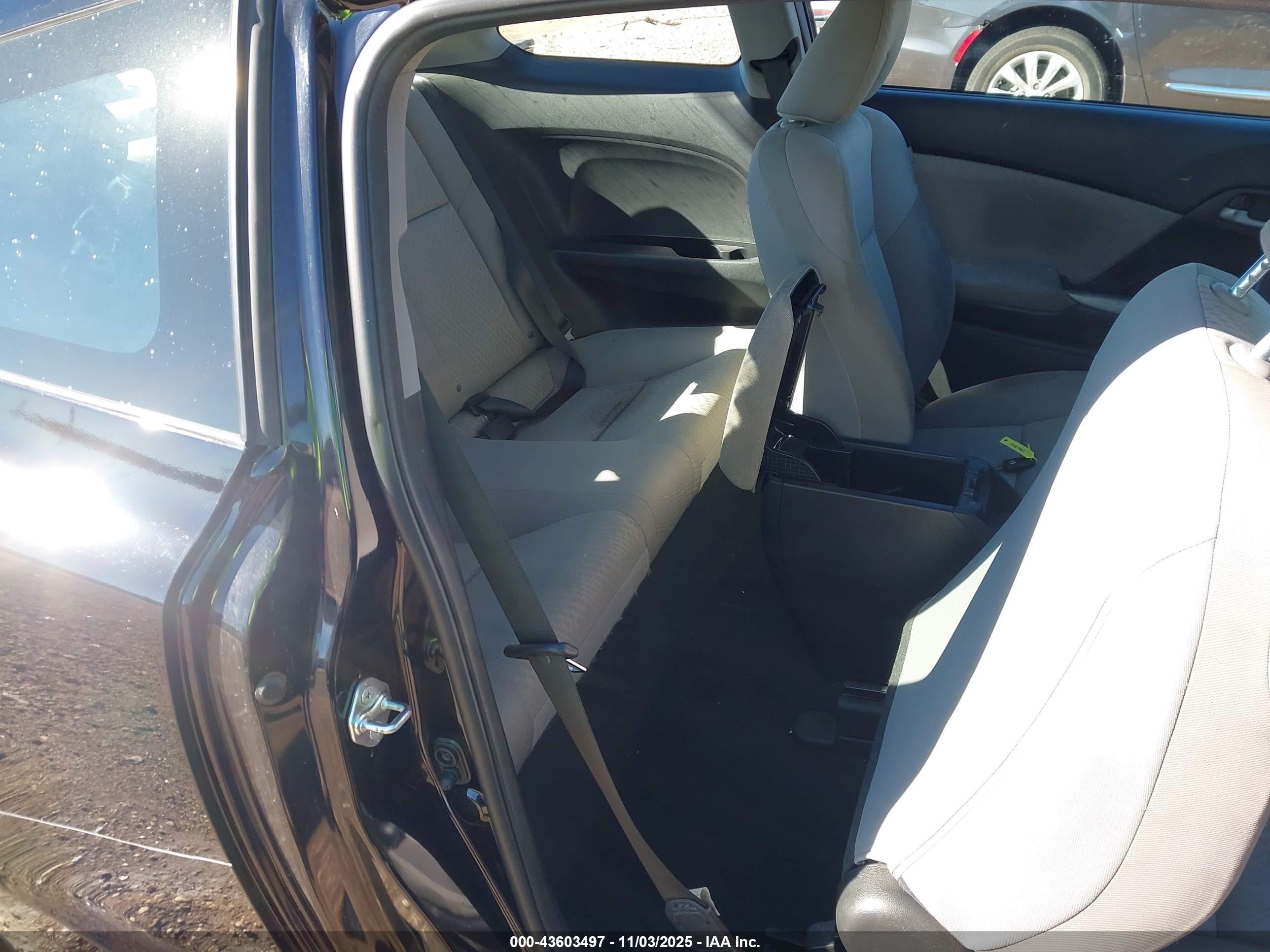 HONDA CIVIC image 8