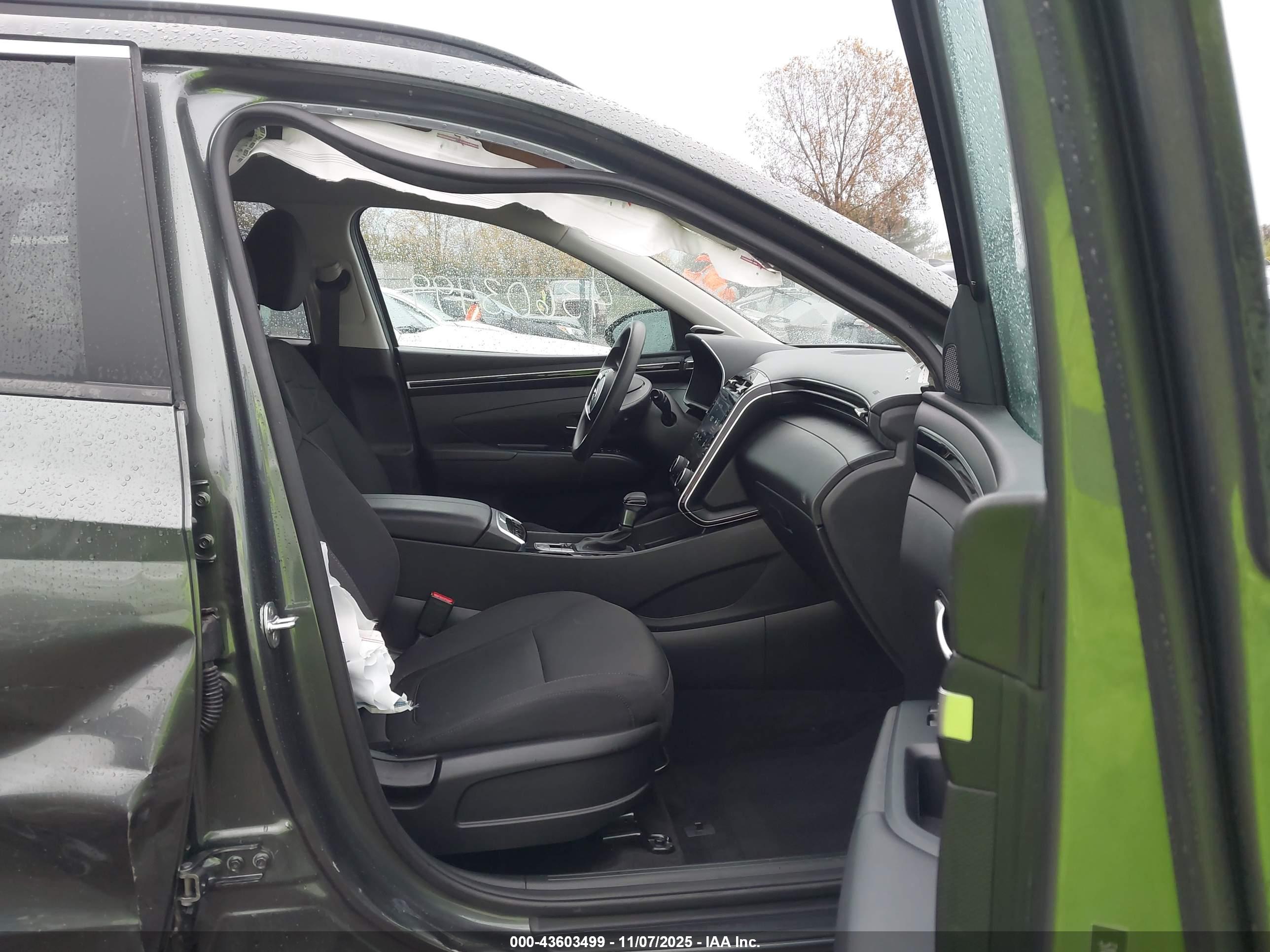 HYUNDAI TUCSON image 5