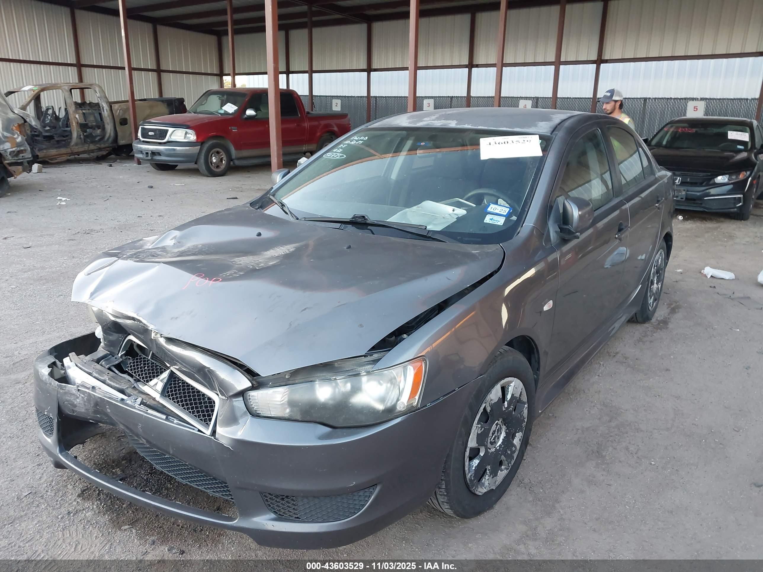 MITSUBISHI LANCER image 2