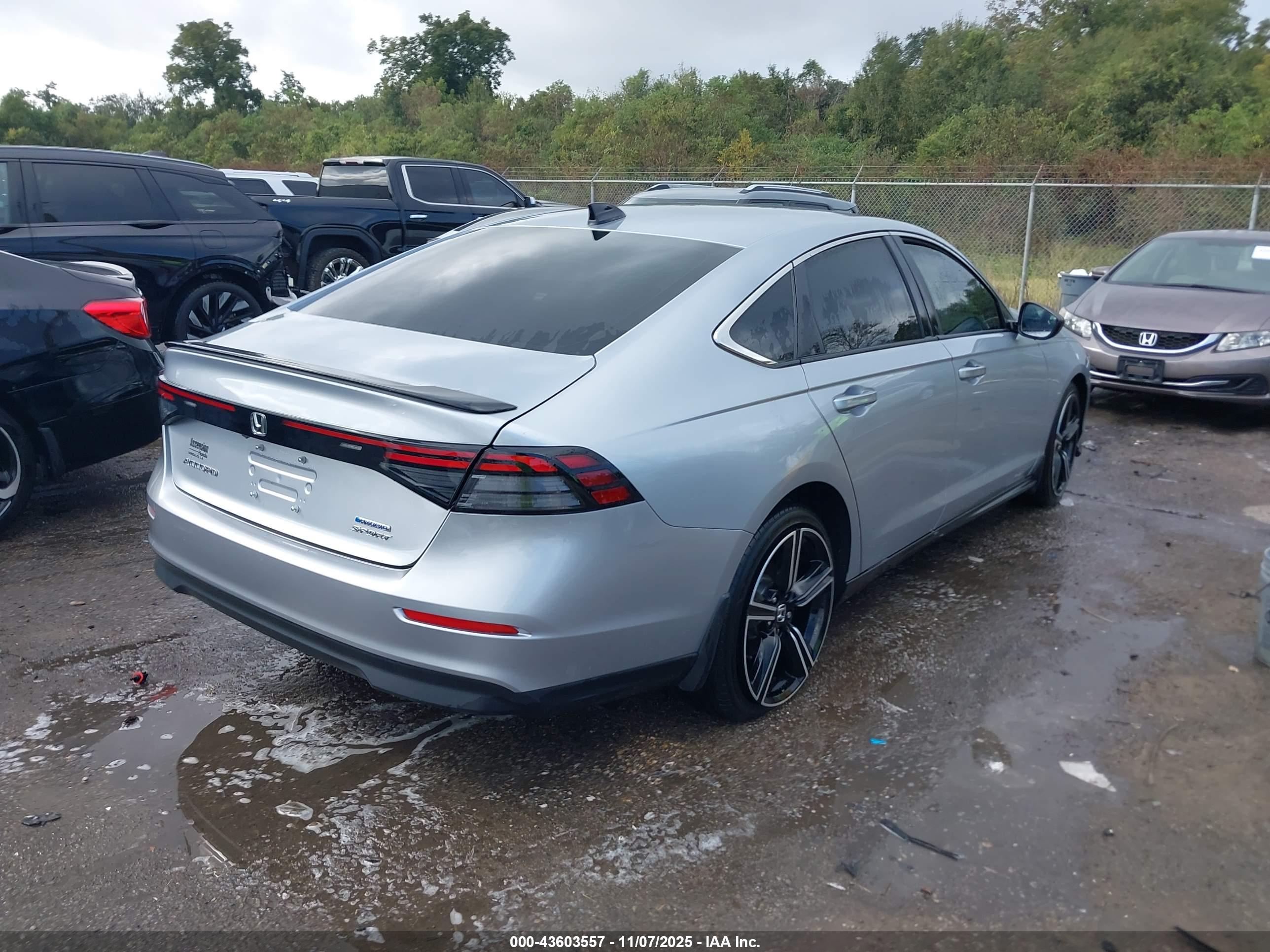 HONDA ACCORD image 4