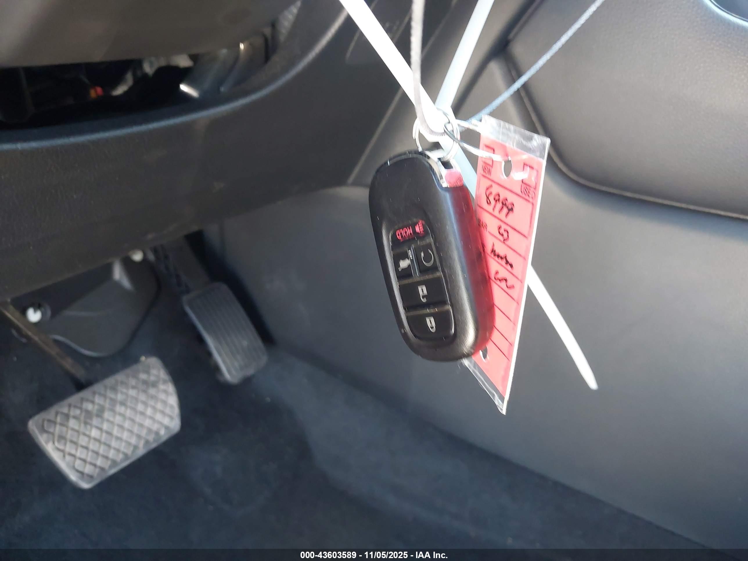 HONDA CR-V image 11