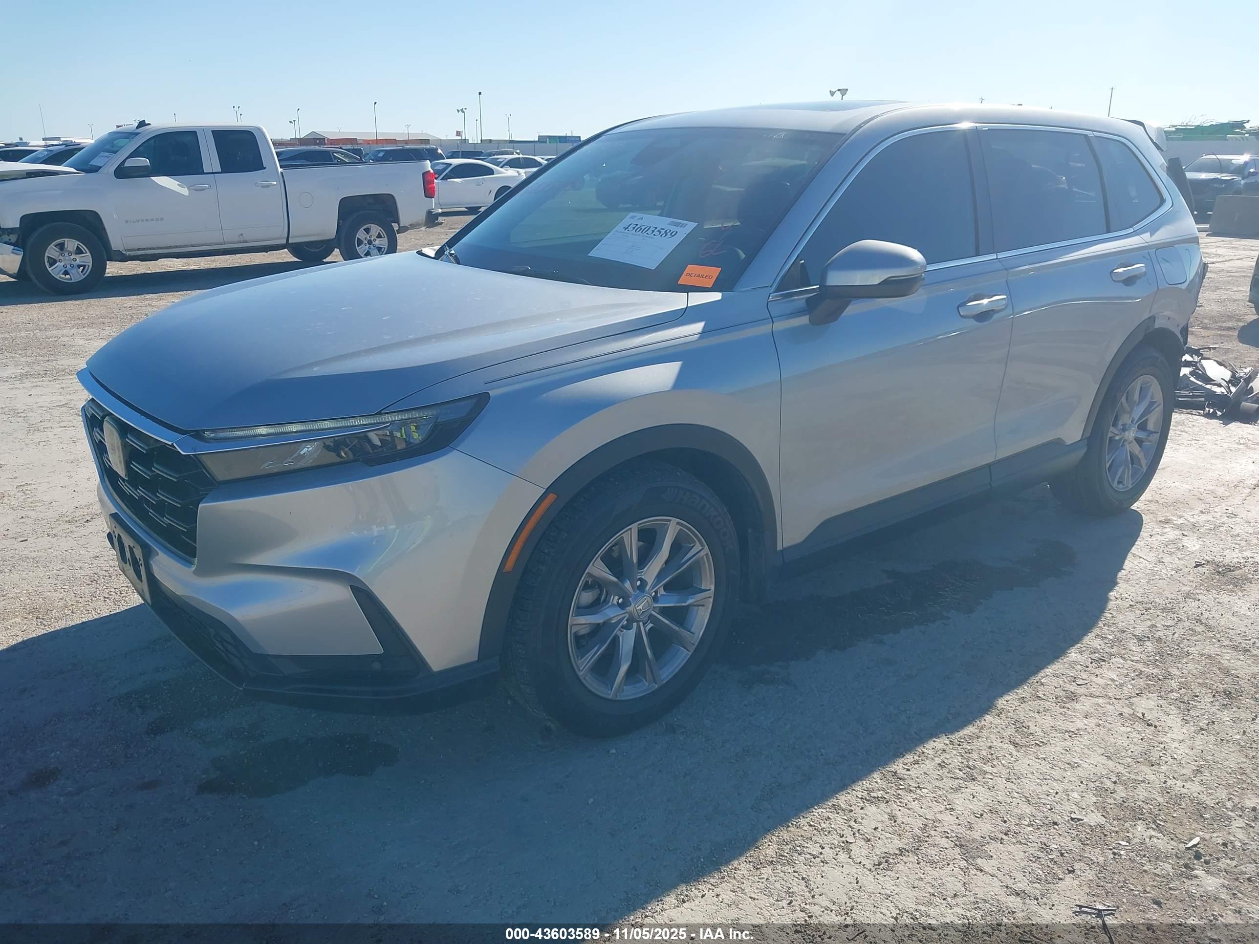 HONDA CR-V image 2