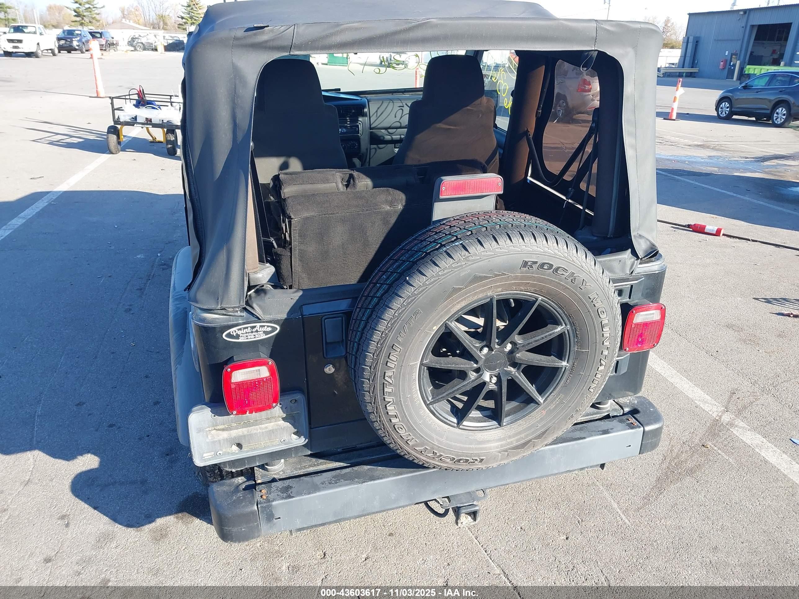 JEEP WRANGLER image 6