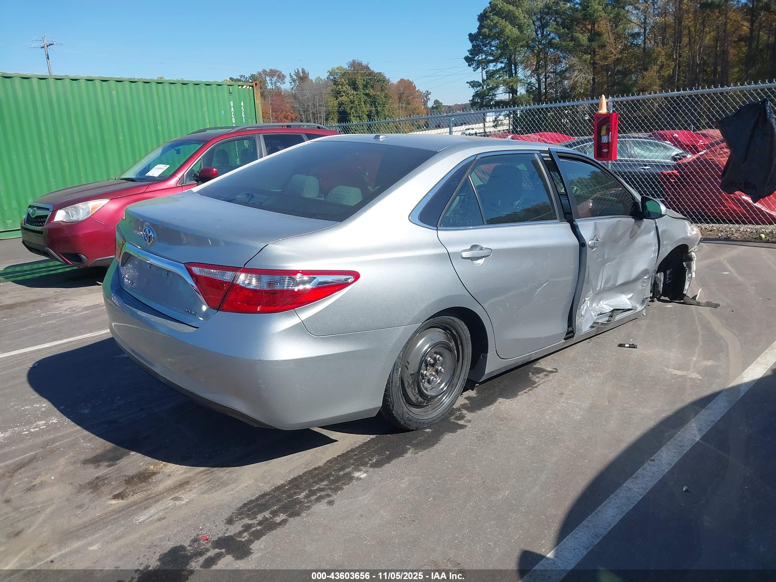 TOYOTA CAMRY image 4