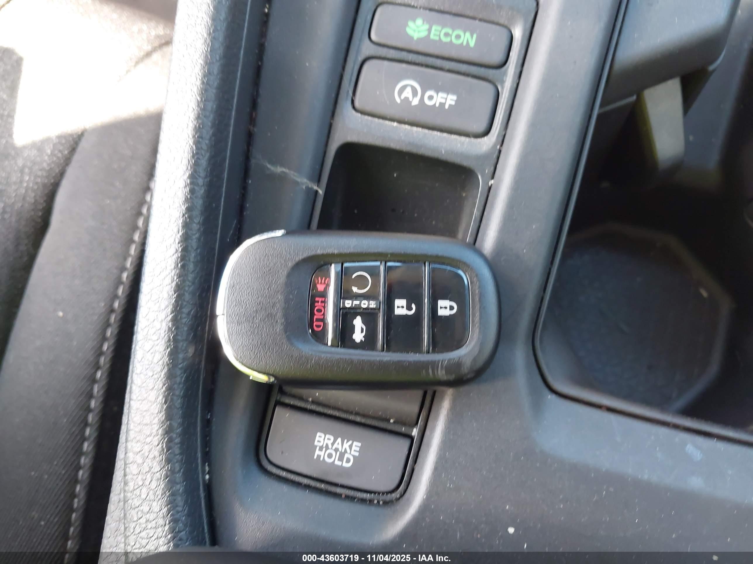 HONDA ACCORD image 11