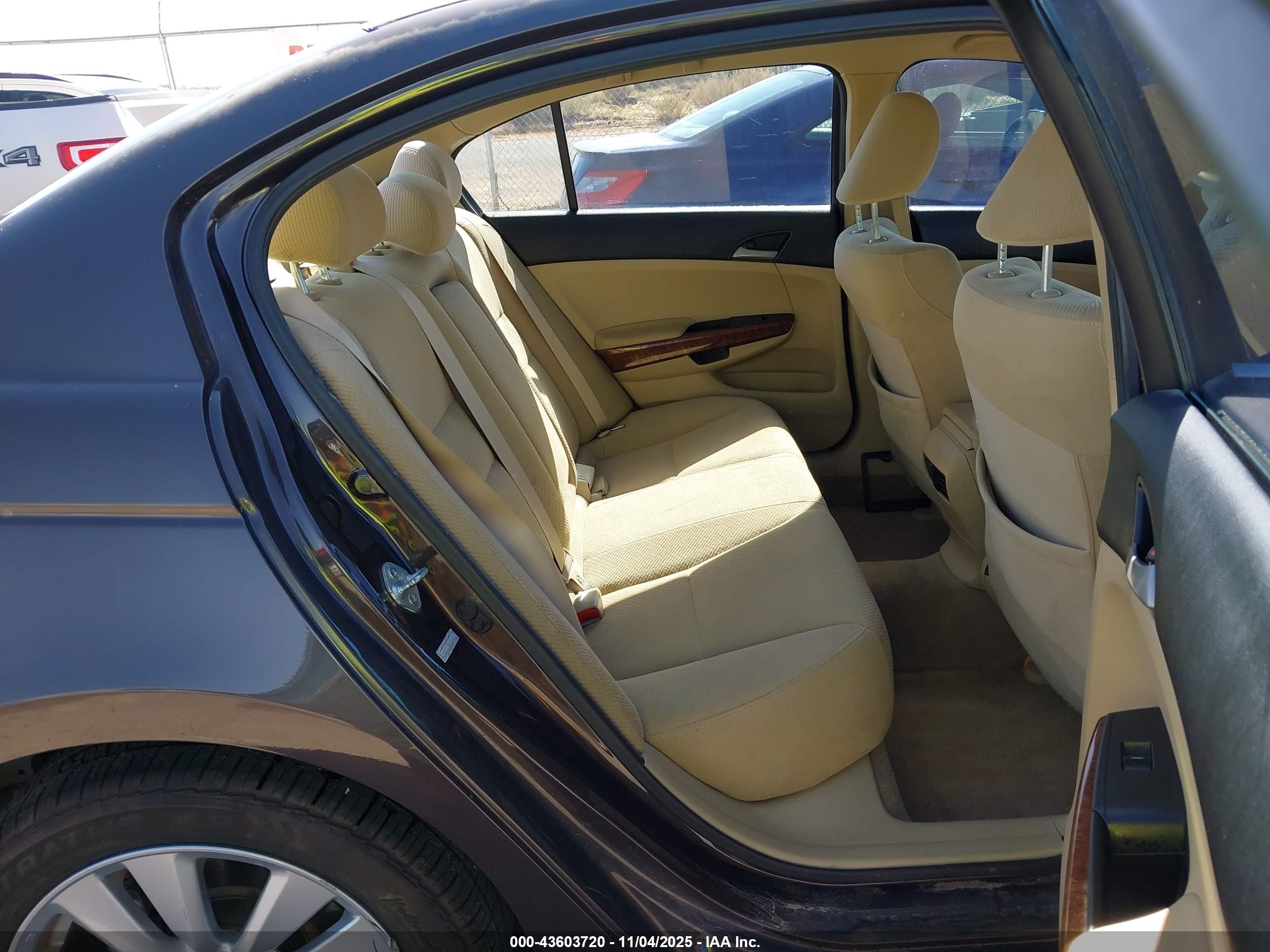 HONDA ACCORD image 8