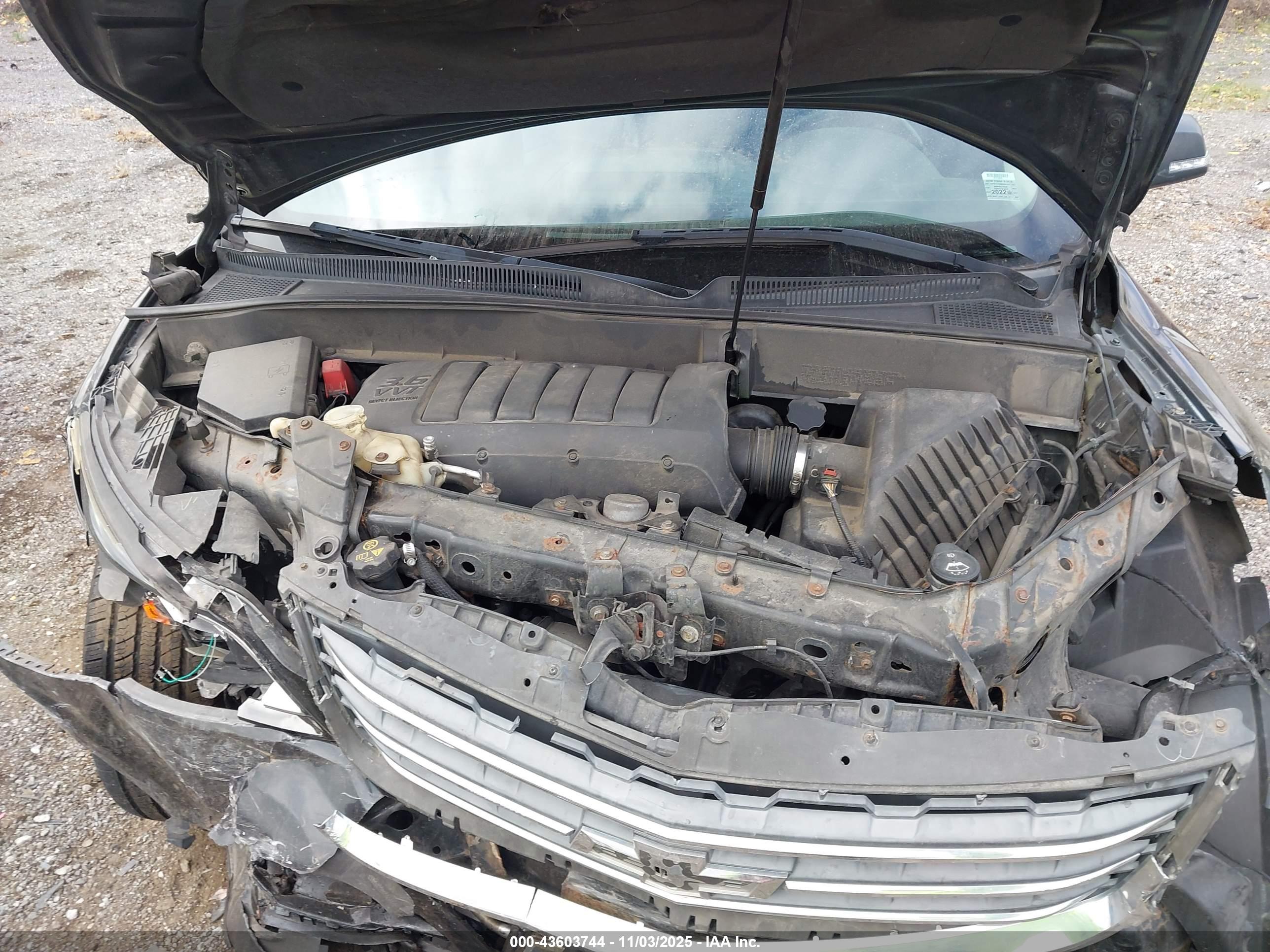 CHEVROLET TRAVERSE image 10