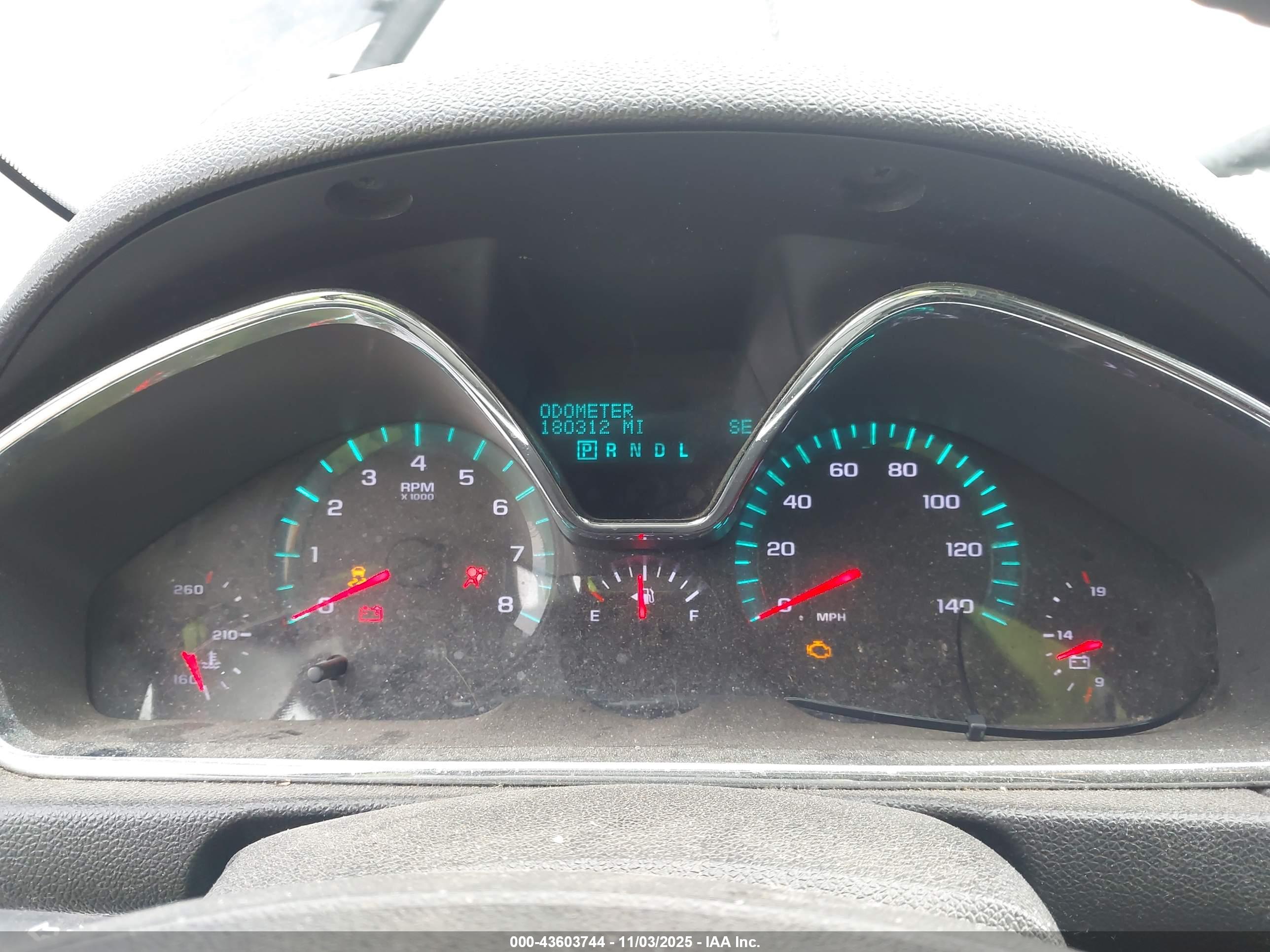 CHEVROLET TRAVERSE image 7