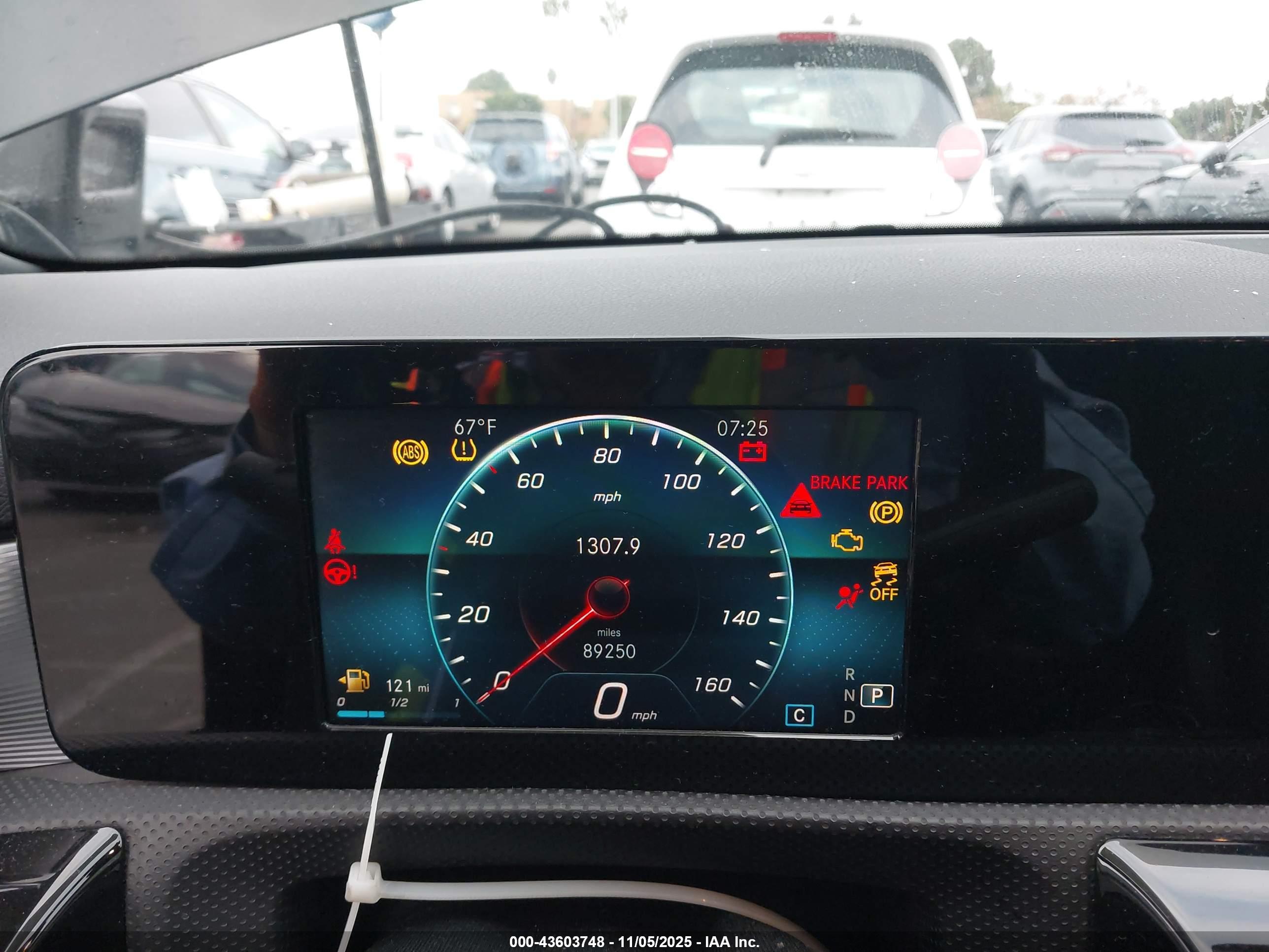 MERCEDES-BENZ A image 7