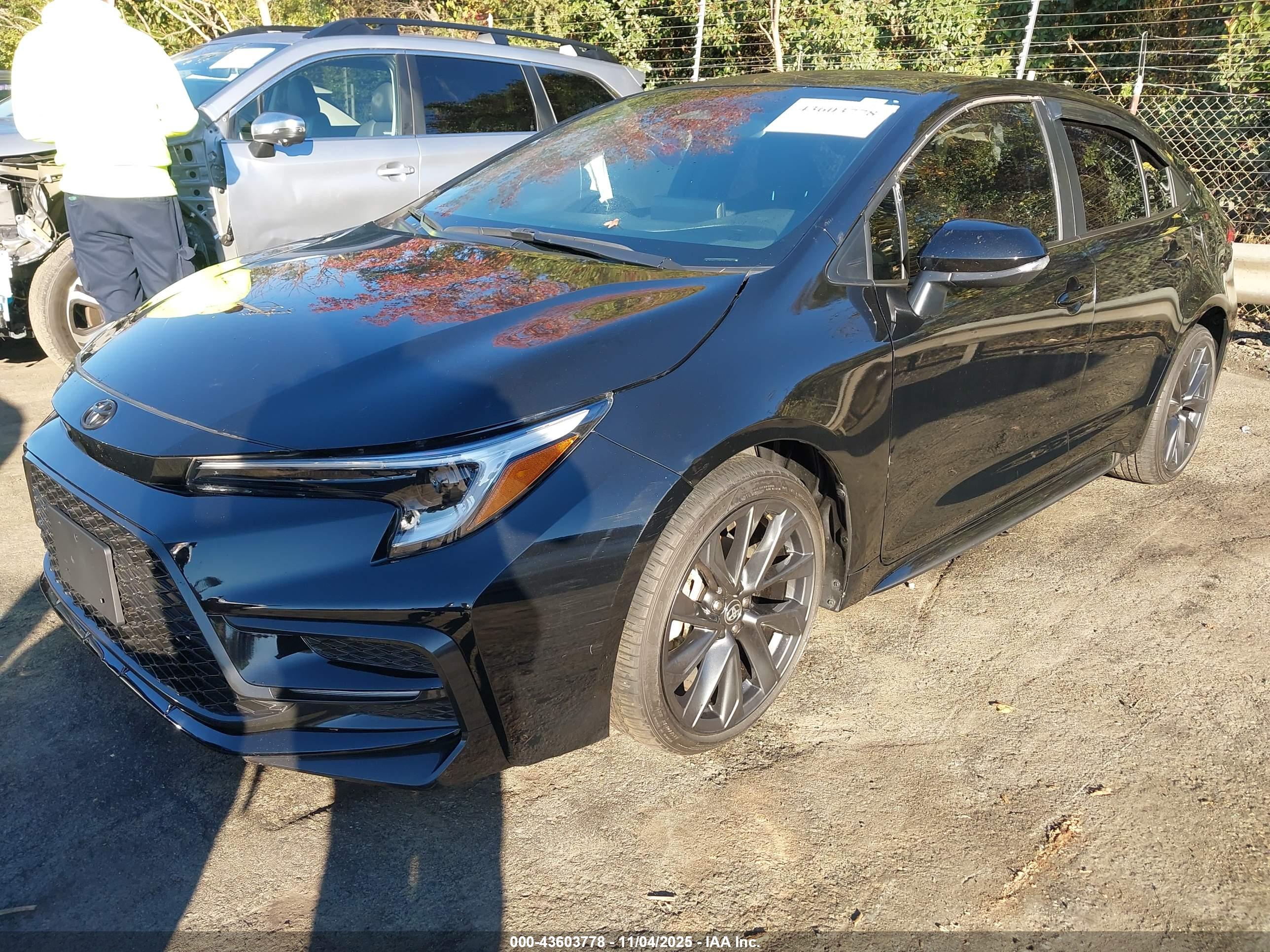 TOYOTA COROLLA image 2