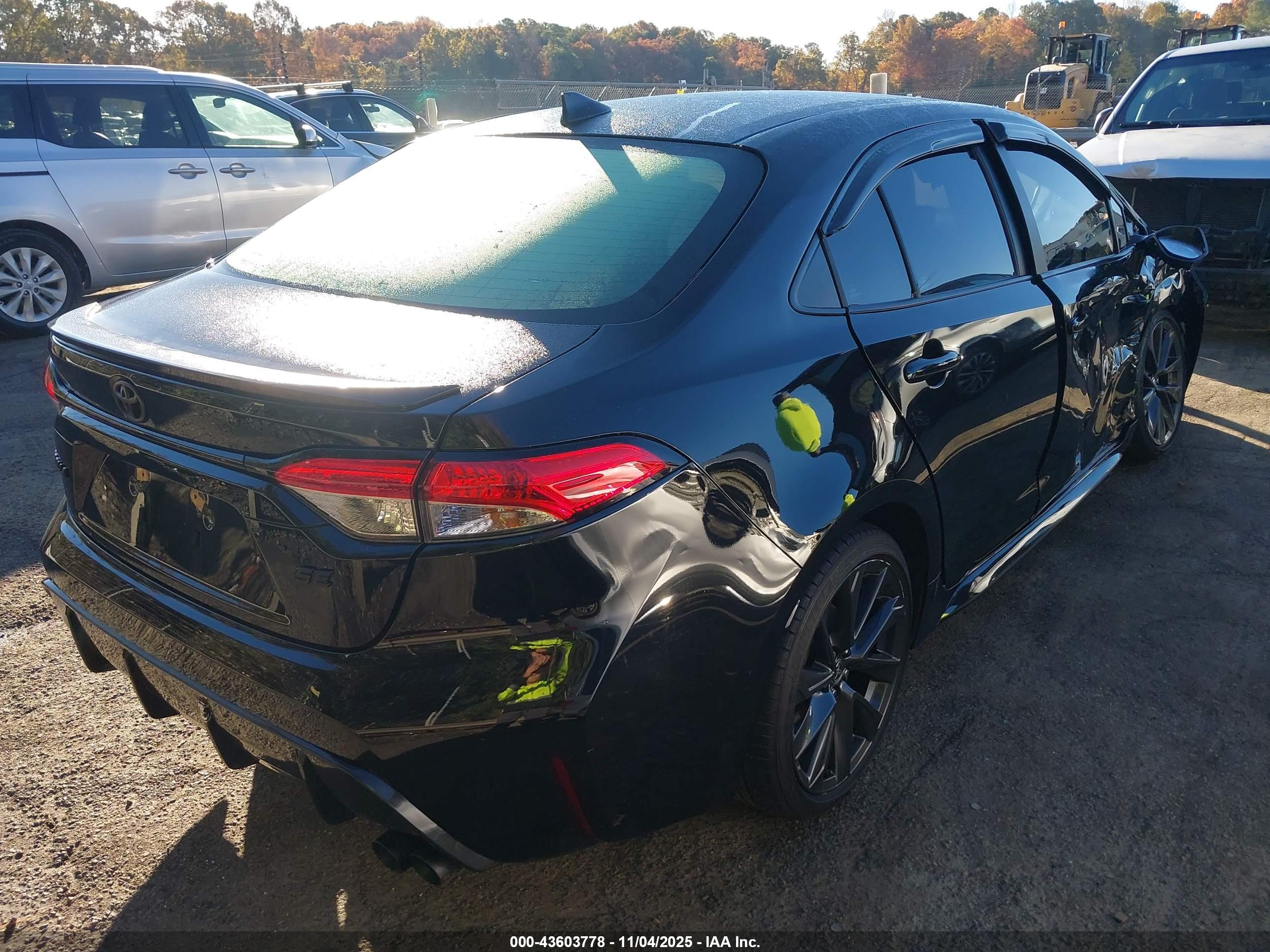 TOYOTA COROLLA image 4