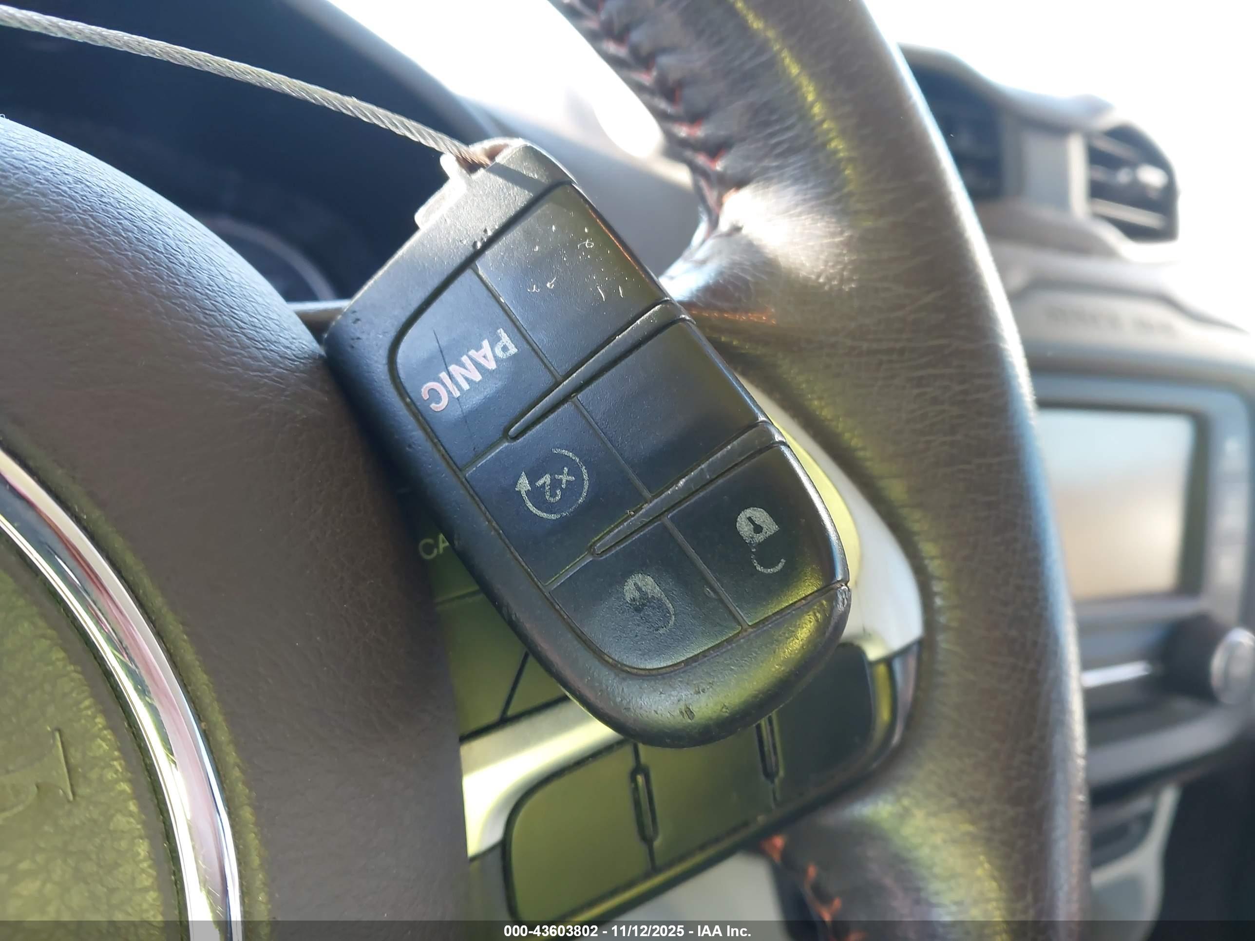 JEEP RENEGADE image 11