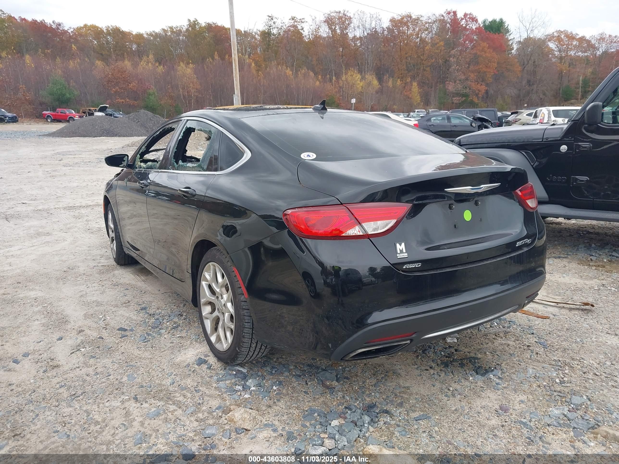 CHRYSLER 200 image 3