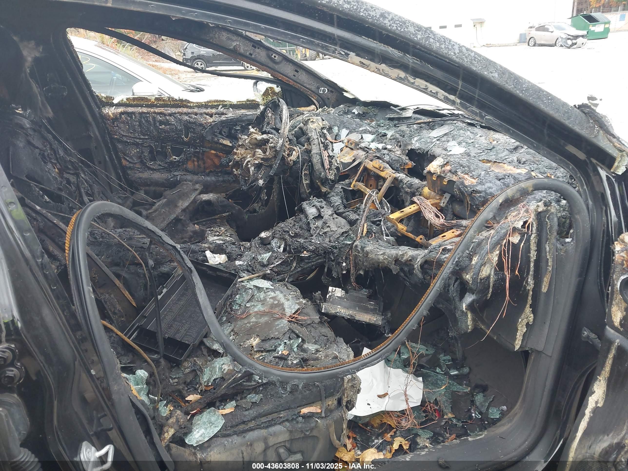 CHRYSLER 200 image 5