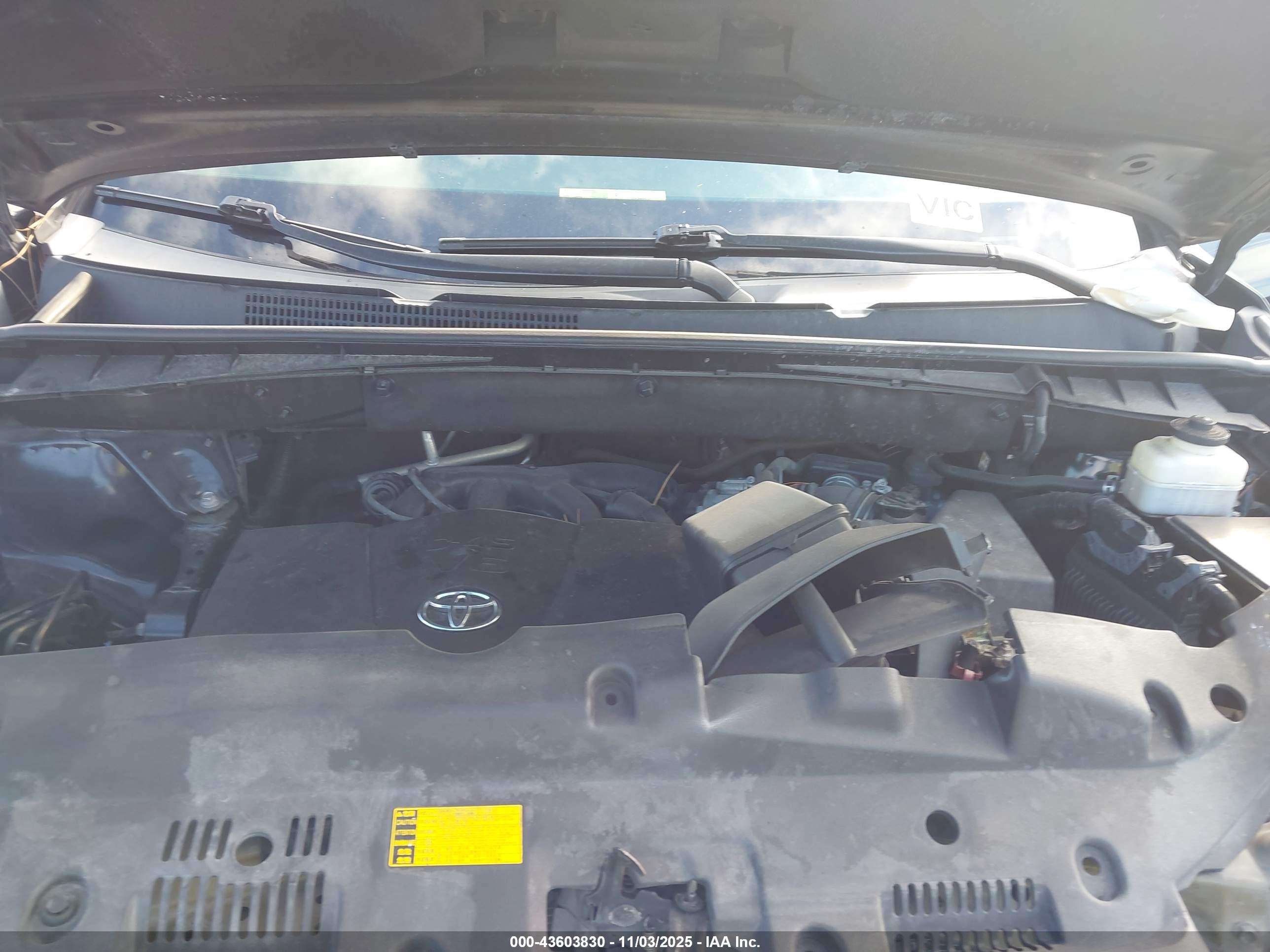 TOYOTA HIGHLANDER image 10