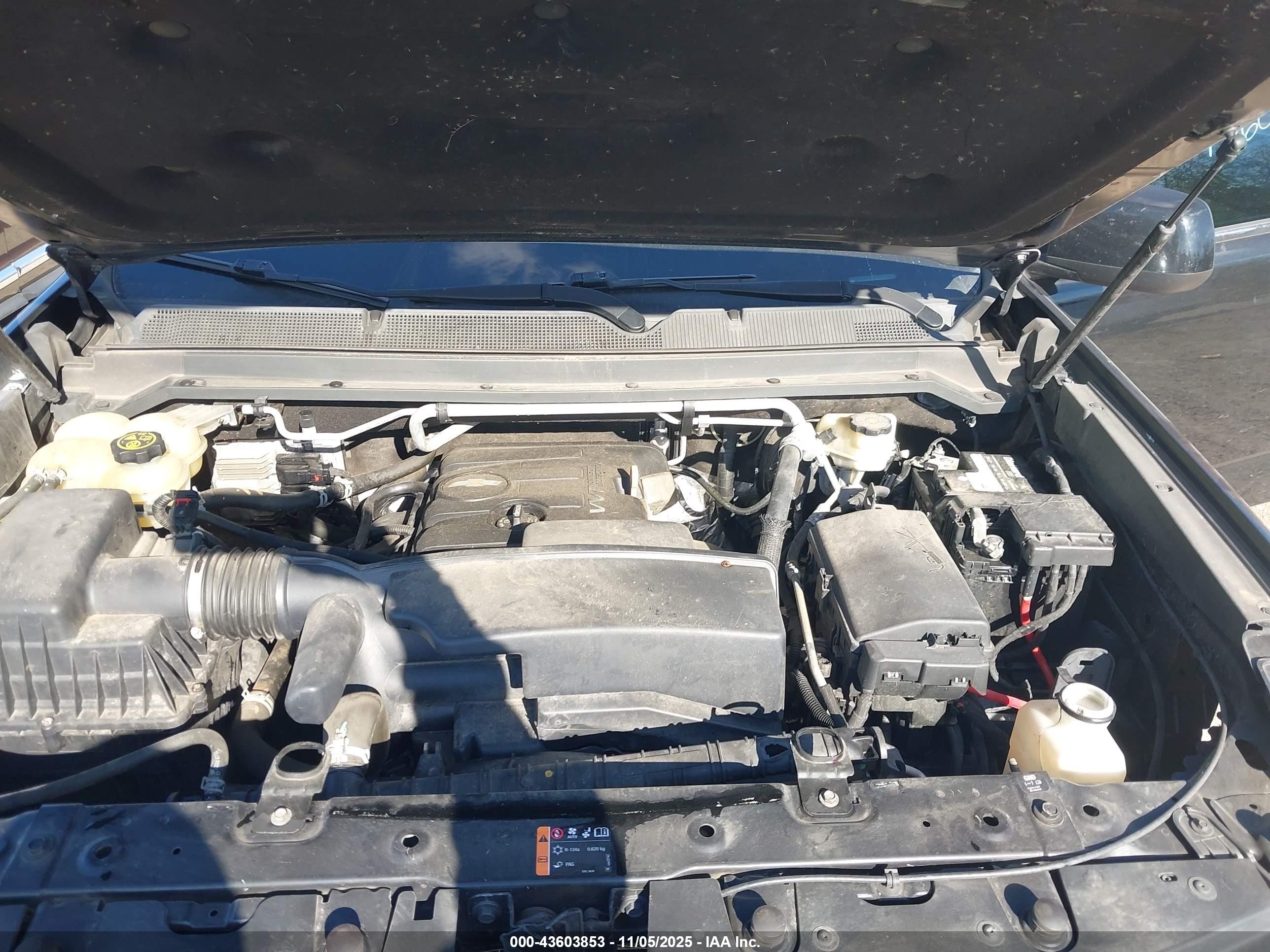 CHEVROLET COLORADO image 10