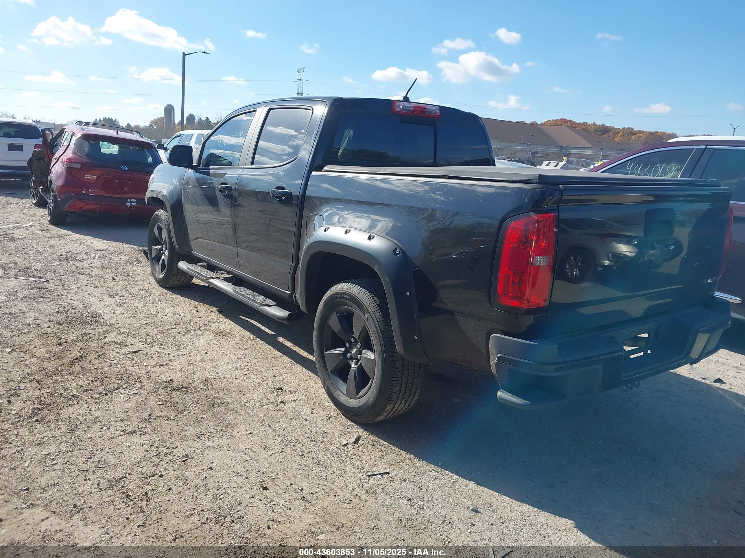 CHEVROLET COLORADO image 3