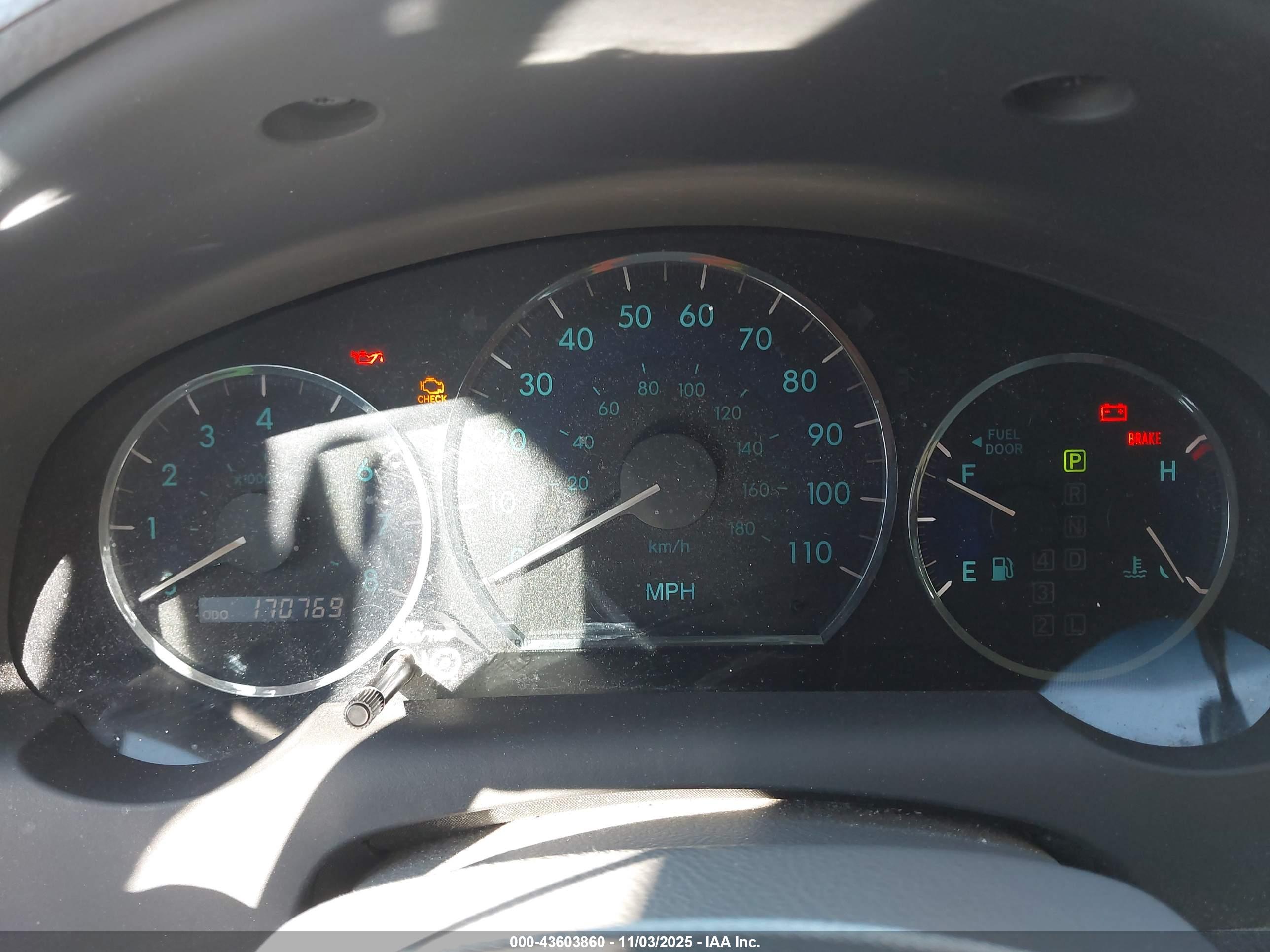 TOYOTA SIENNA image 7