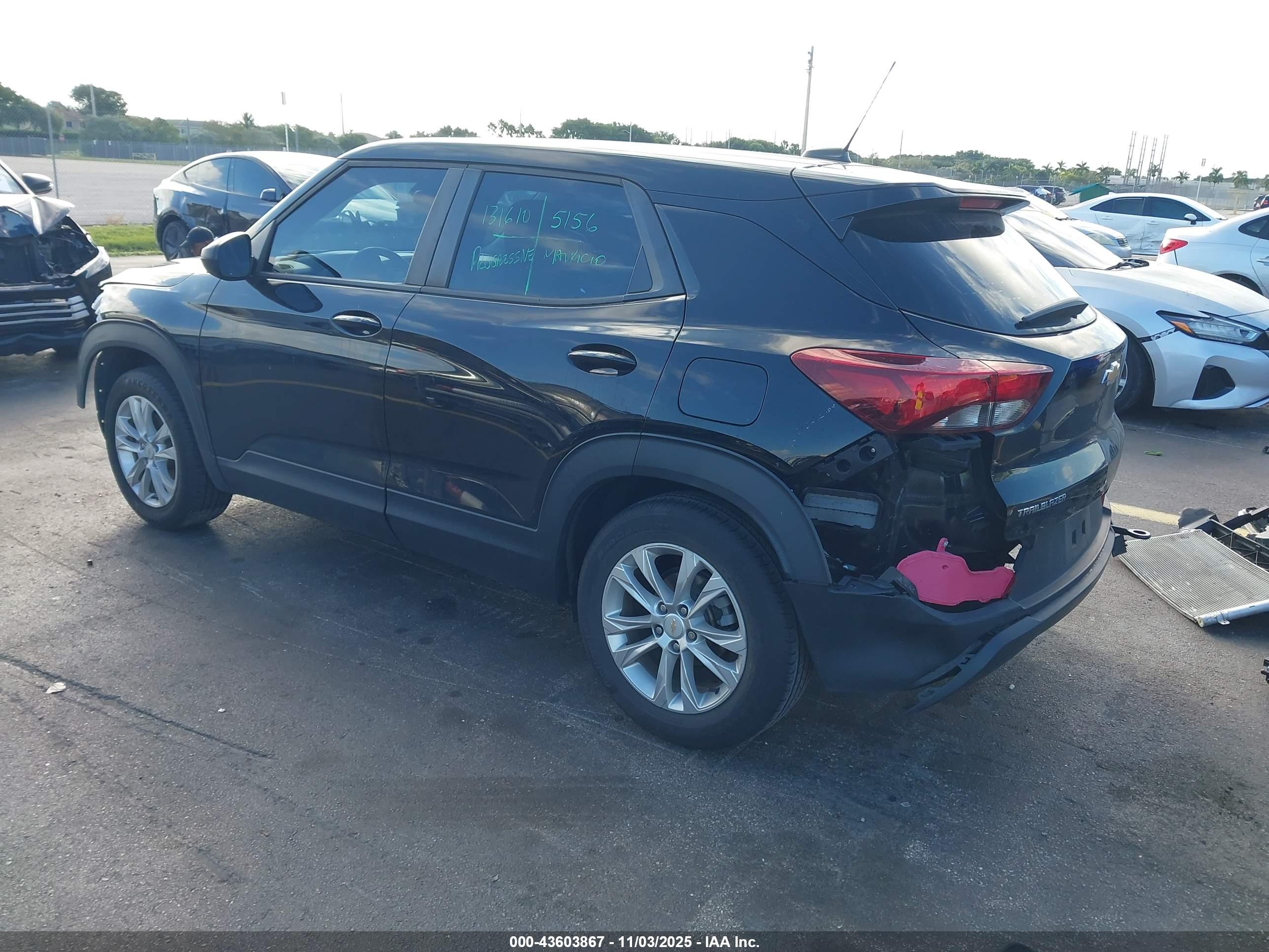 CHEVROLET TRAILBLAZER image 3