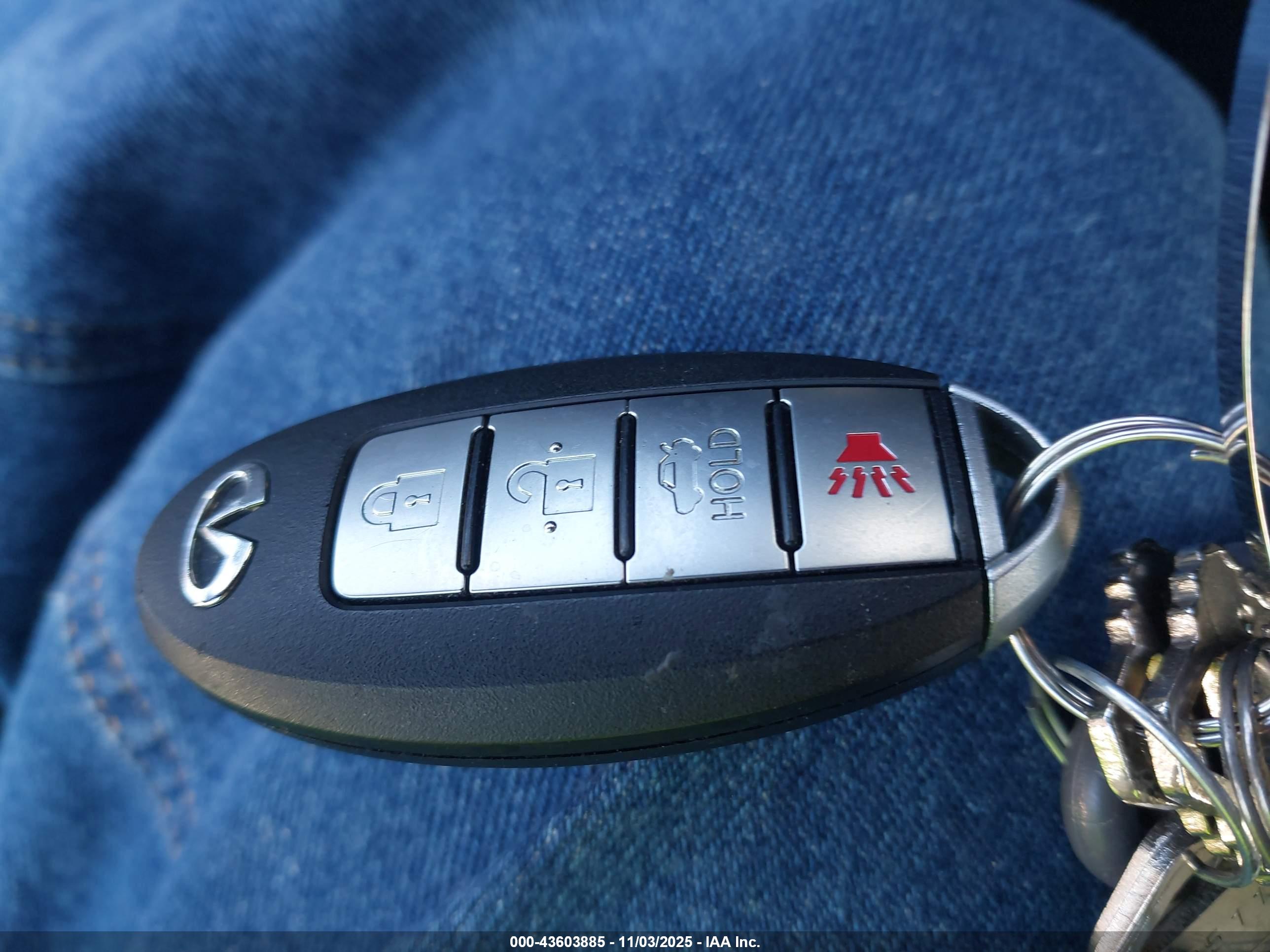 INFINITI M35X image 11
