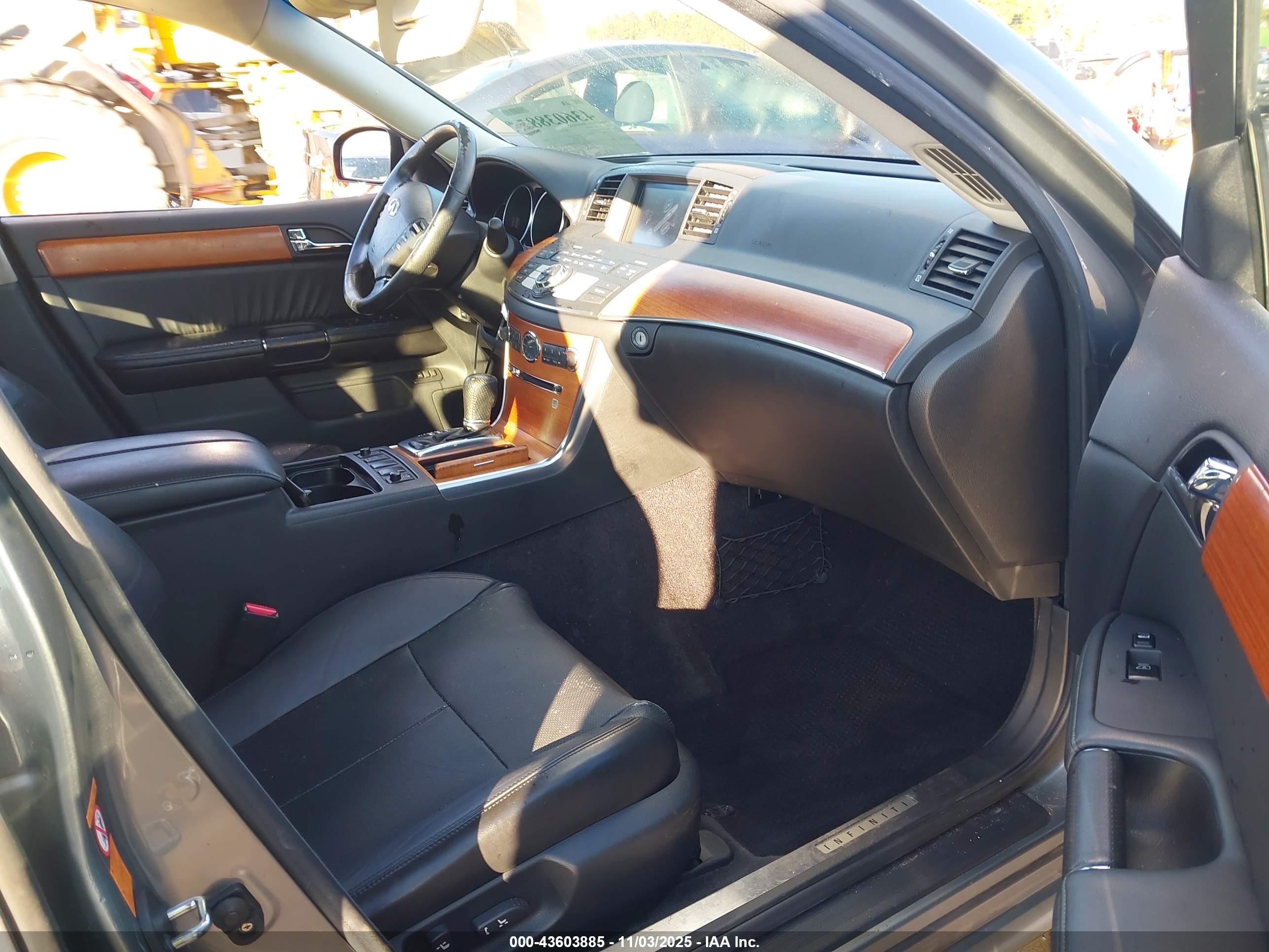 INFINITI M35X image 5