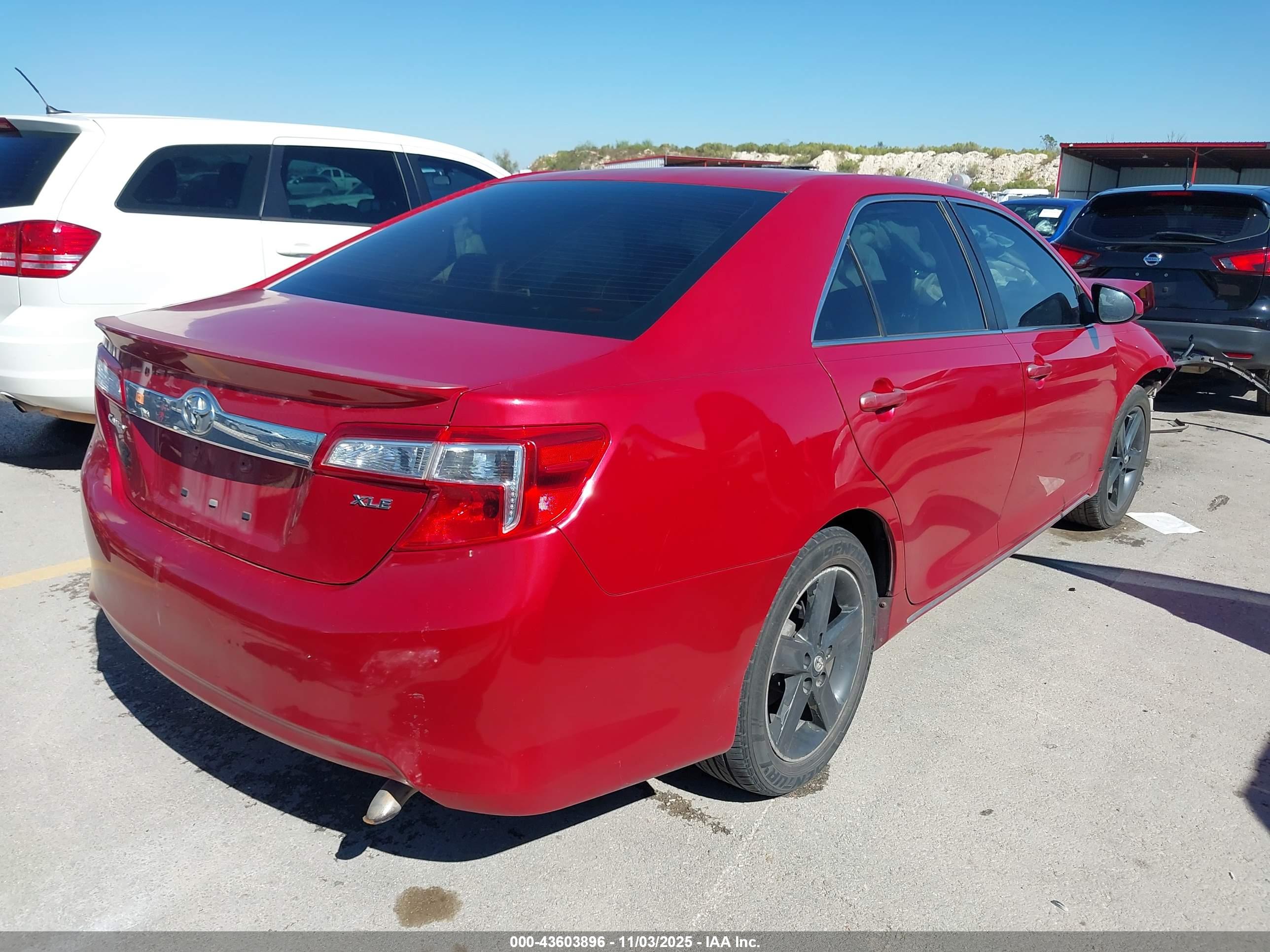 TOYOTA CAMRY image 4
