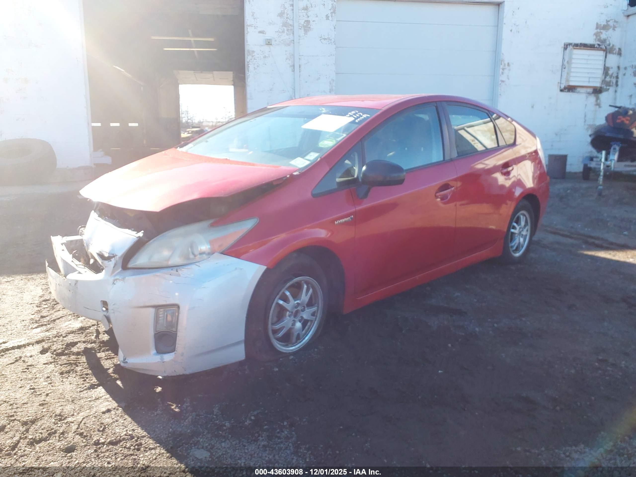 TOYOTA PRIUS image 2