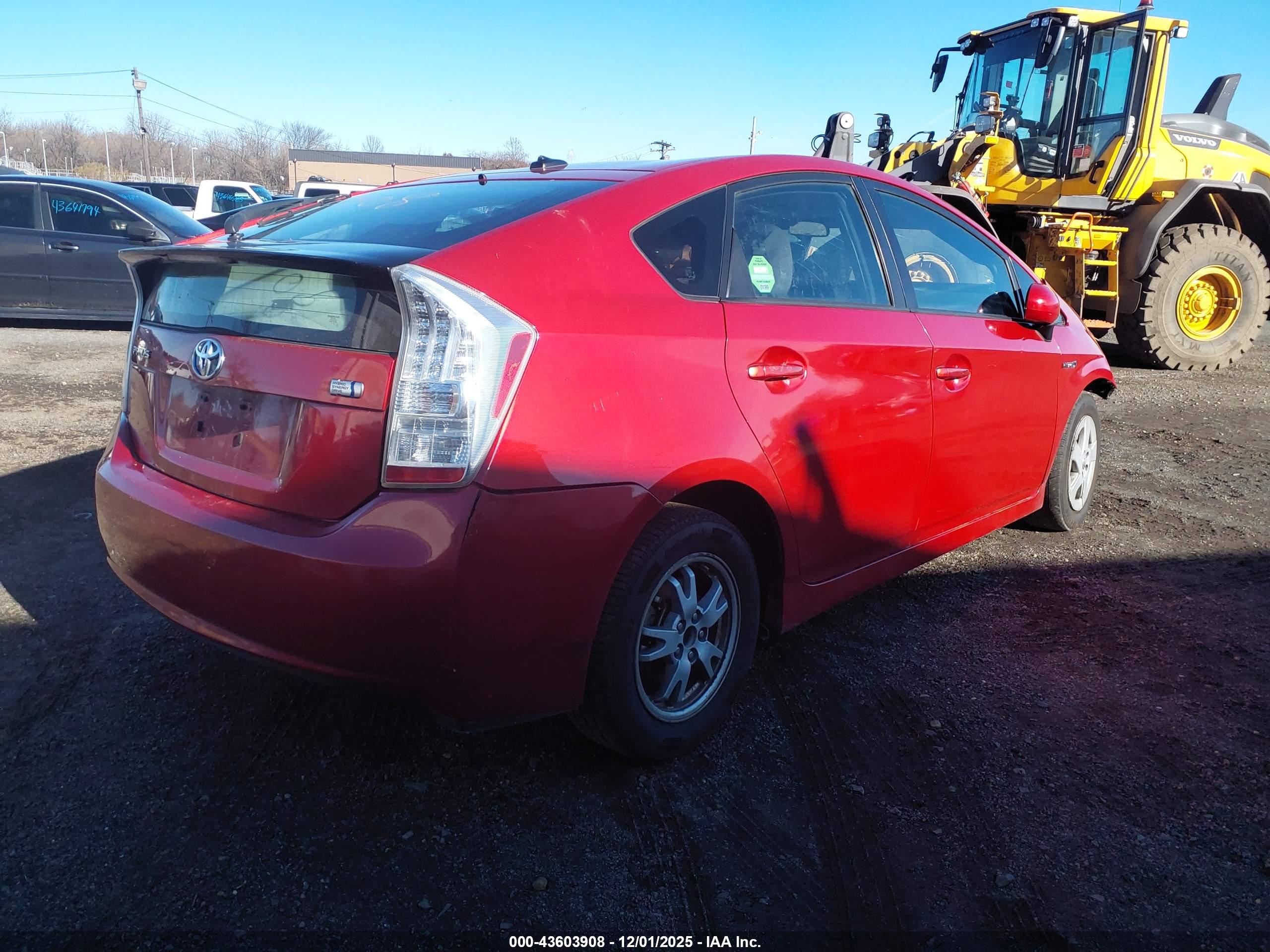 TOYOTA PRIUS image 4