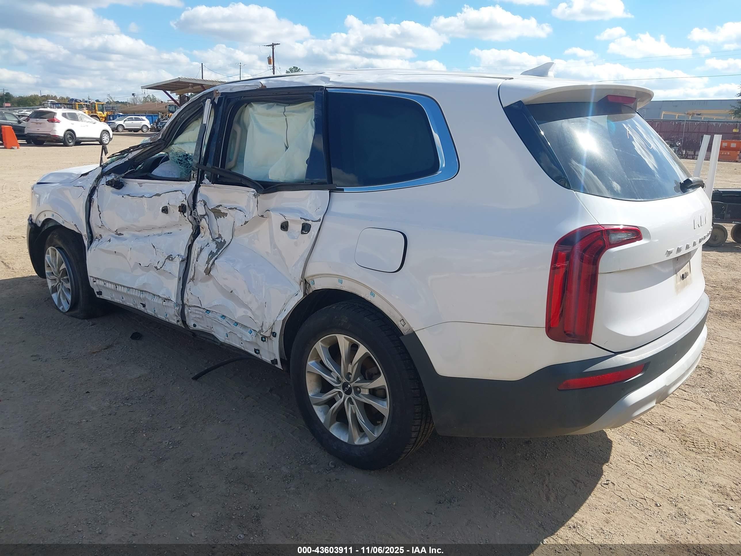 KIA TELLURIDE image 3