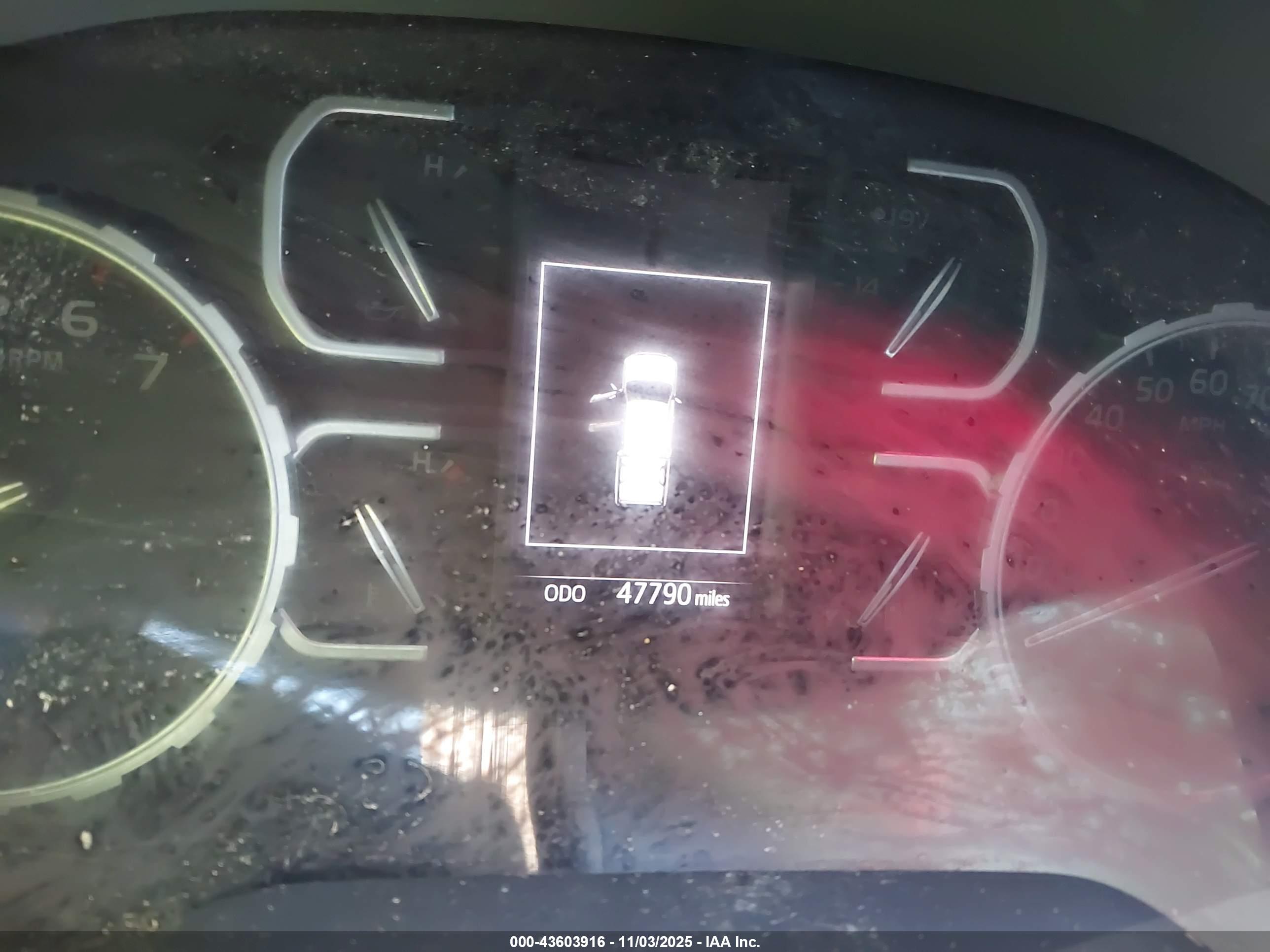 TOYOTA TUNDRA image 7