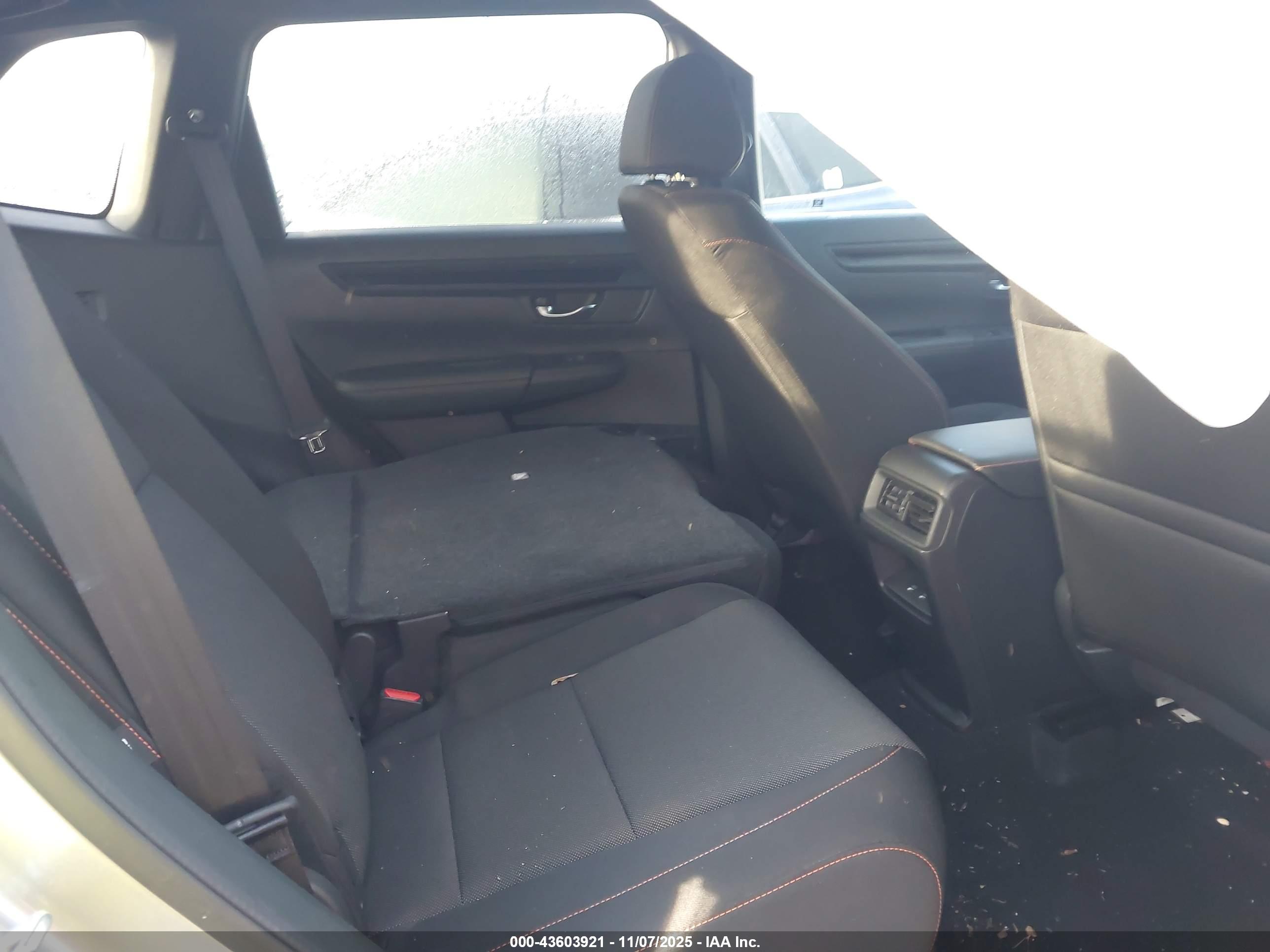 HONDA CR-V image 8