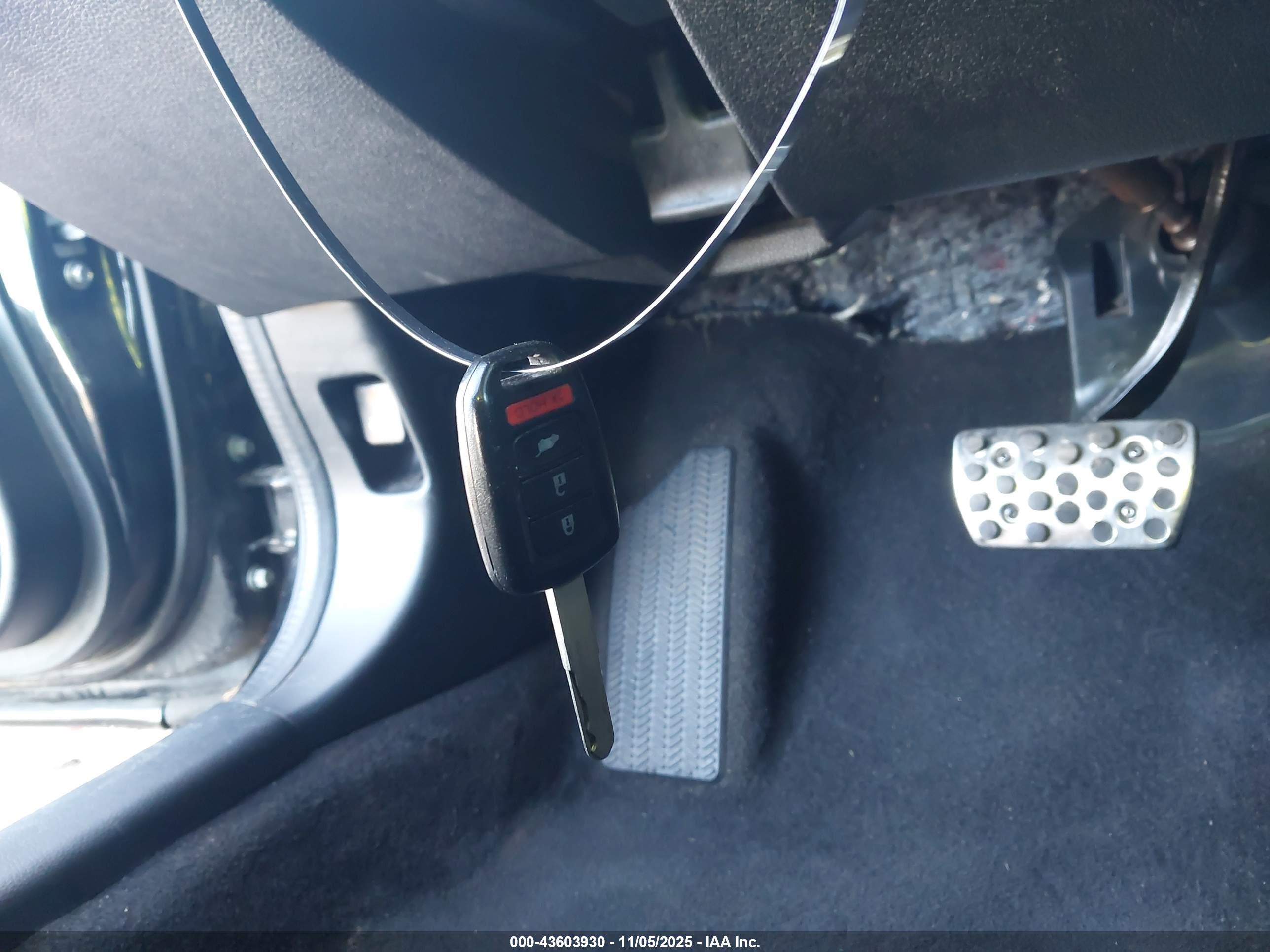 HONDA CIVIC image 11