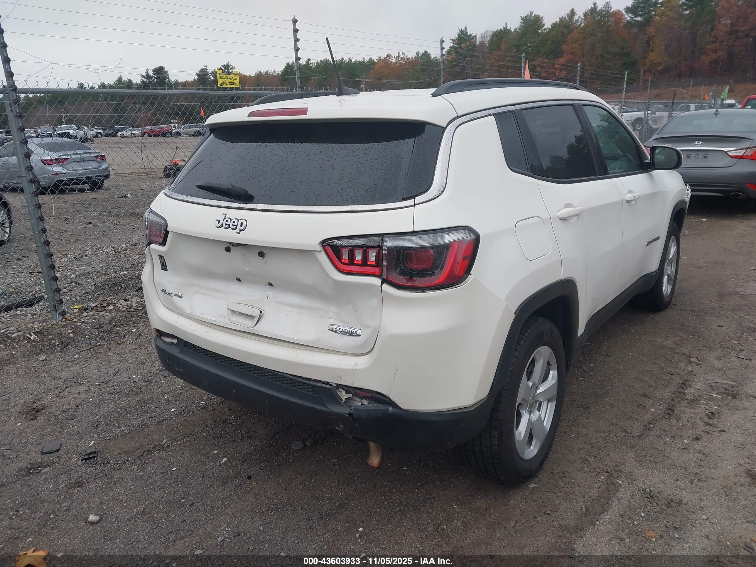 JEEP COMPASS image 4