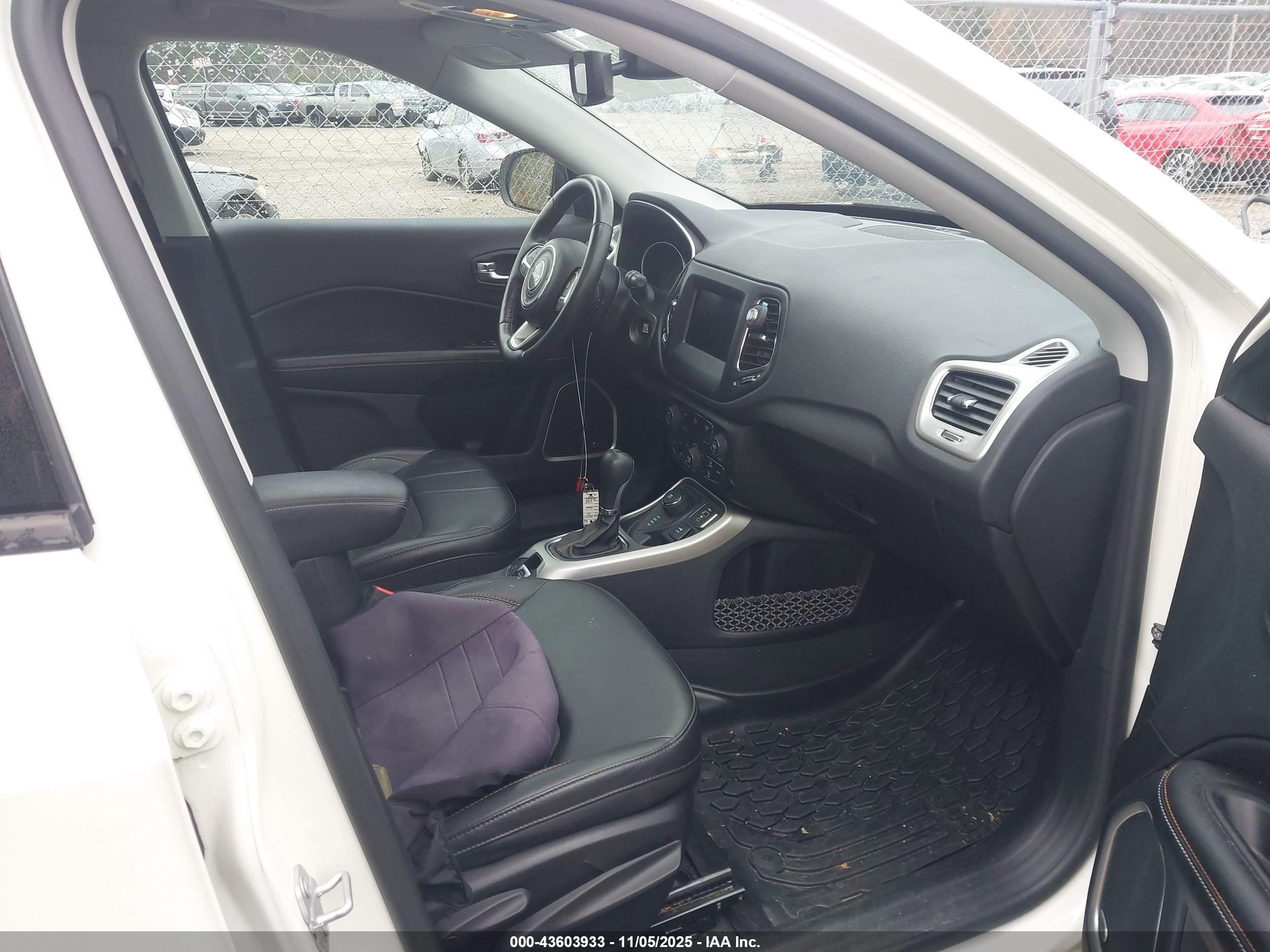 JEEP COMPASS image 5