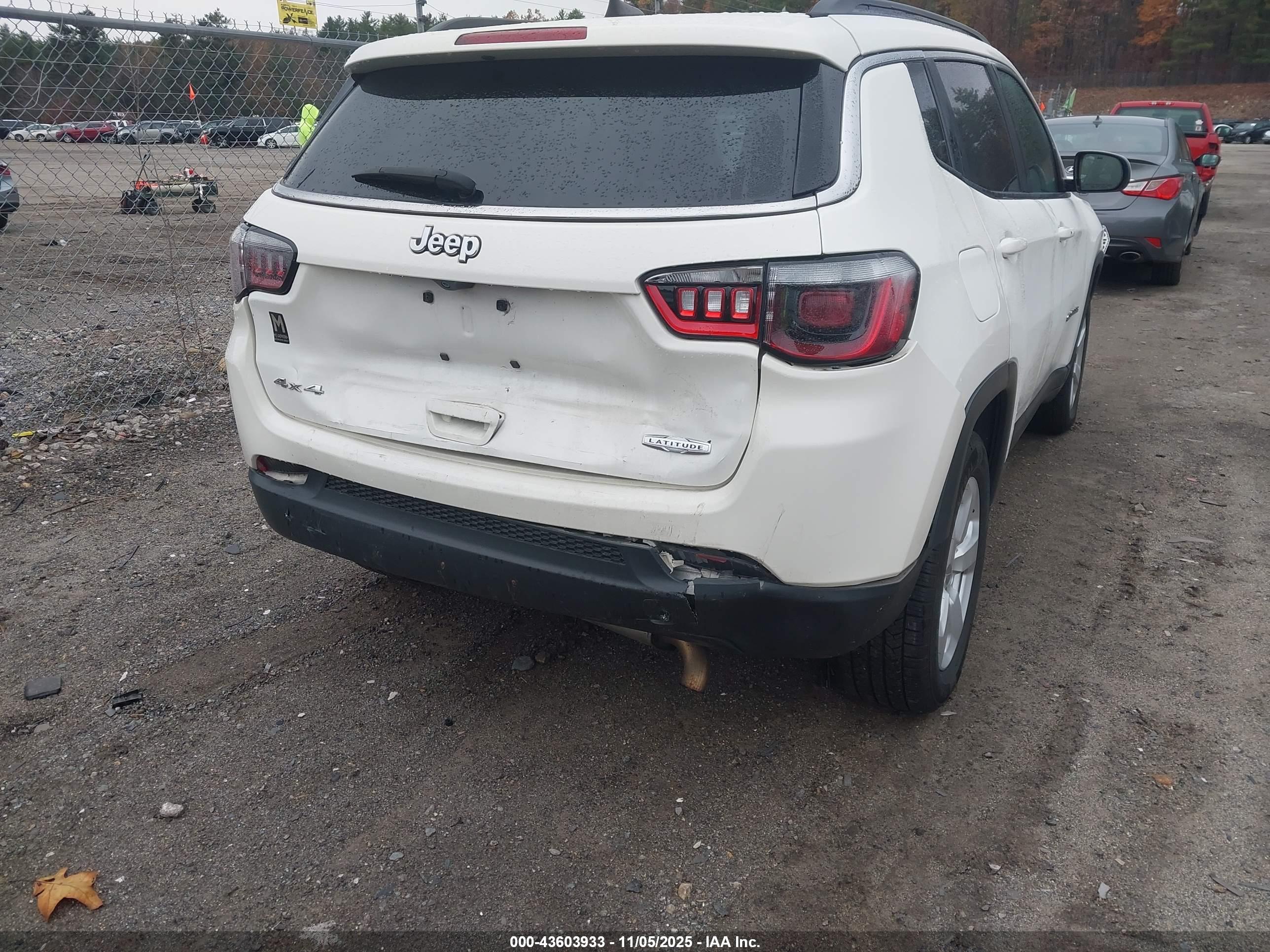 JEEP COMPASS image 6