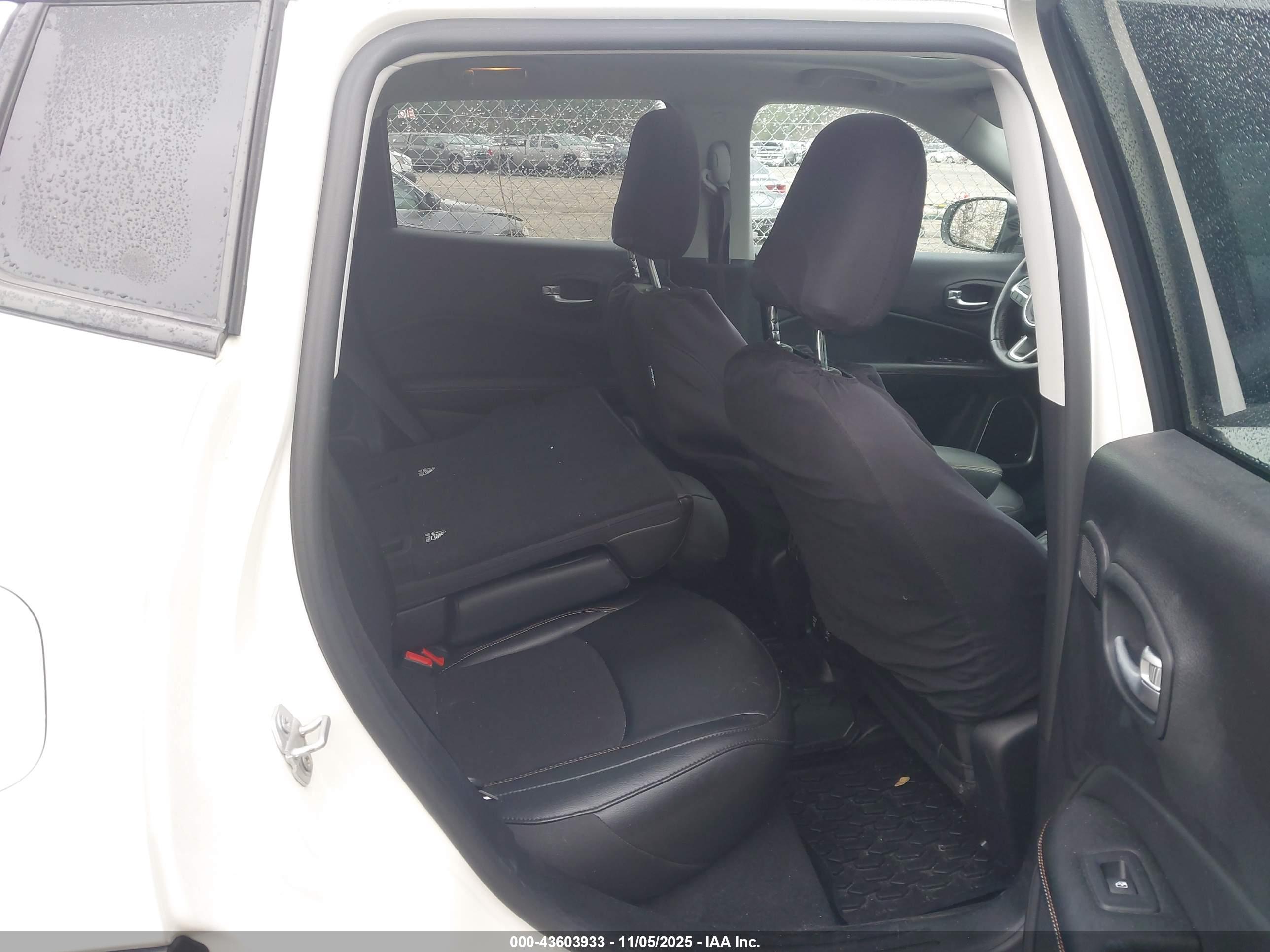 JEEP COMPASS image 8