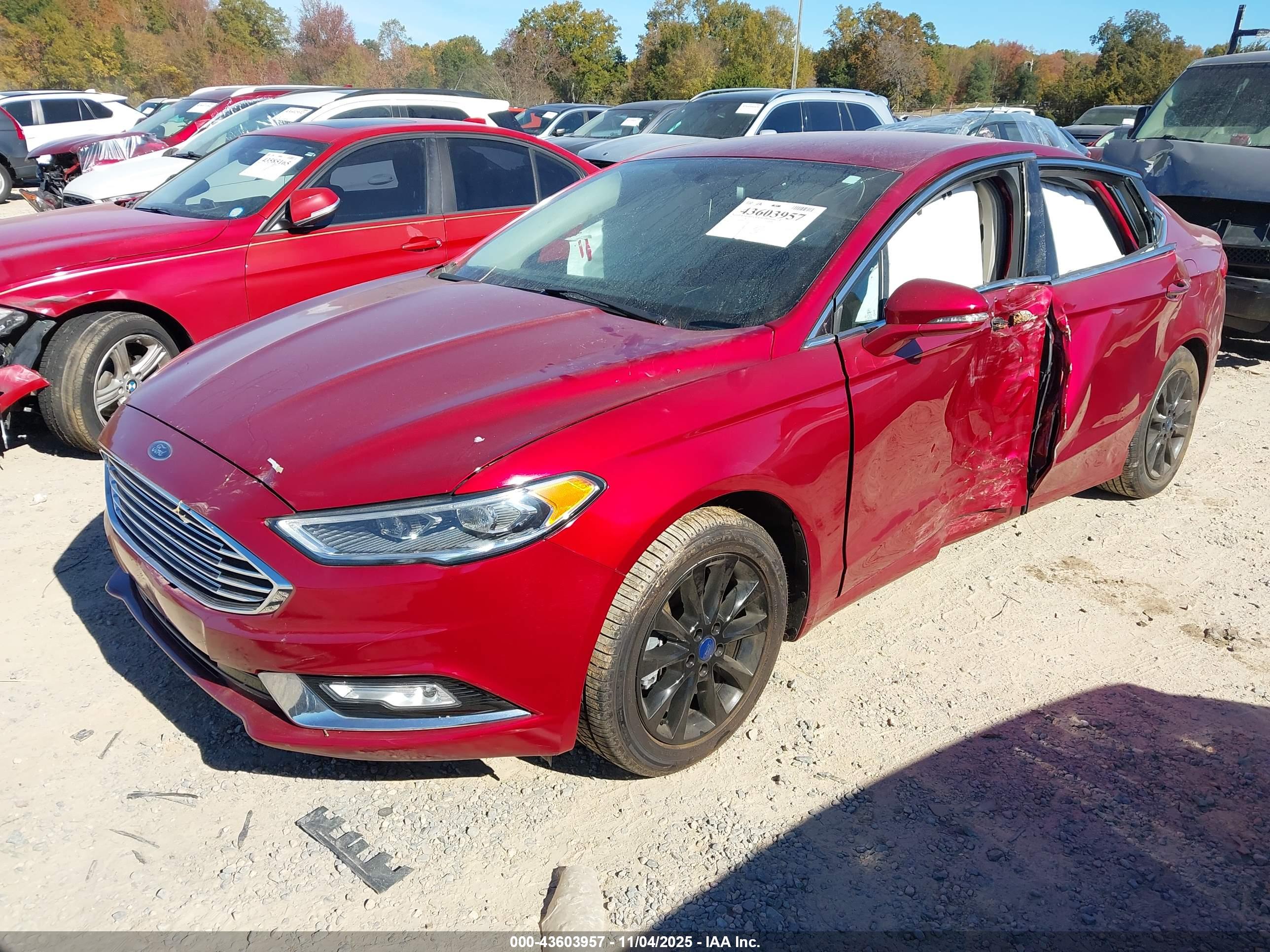 FORD FUSION image 2
