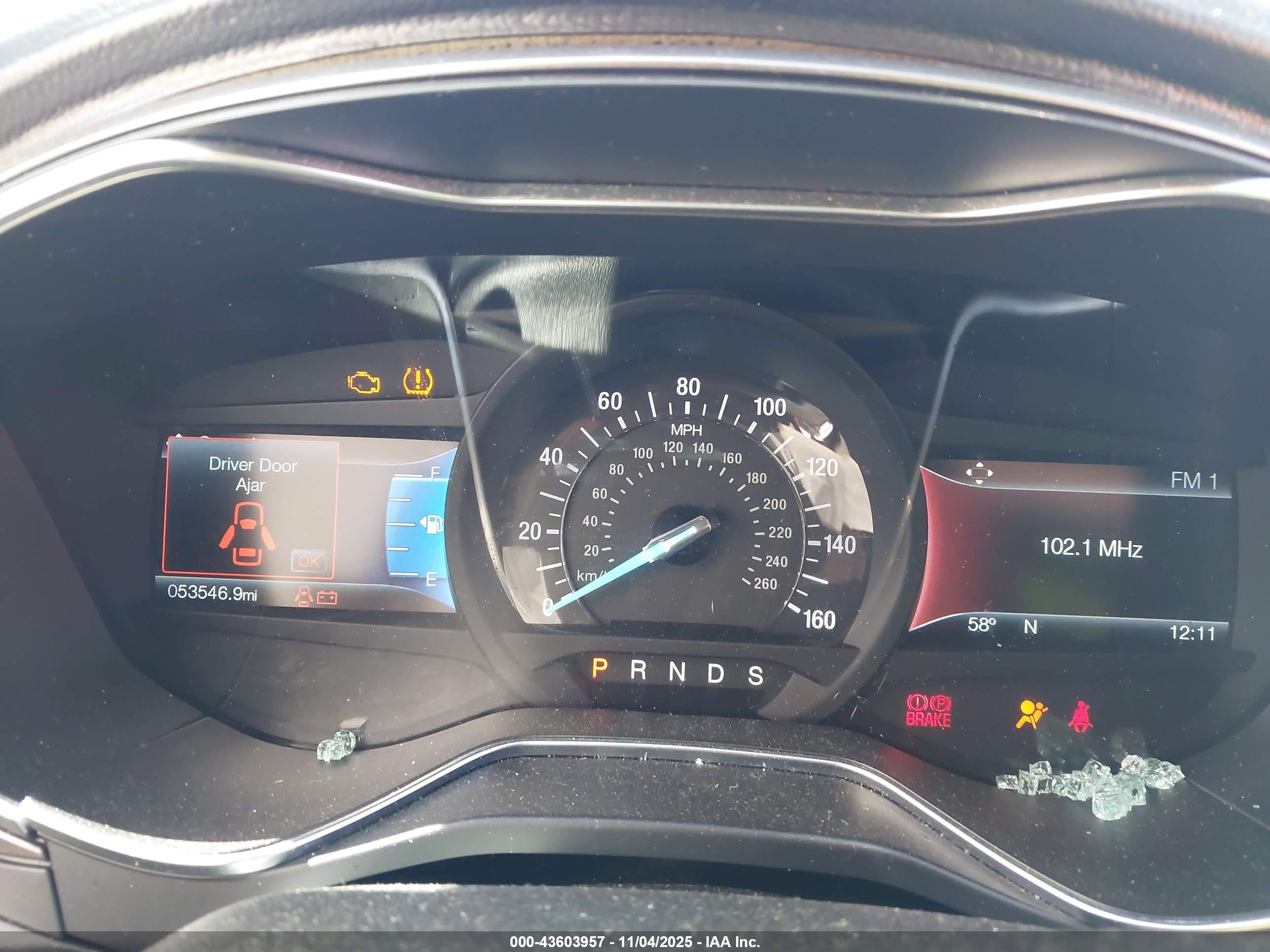 FORD FUSION image 7