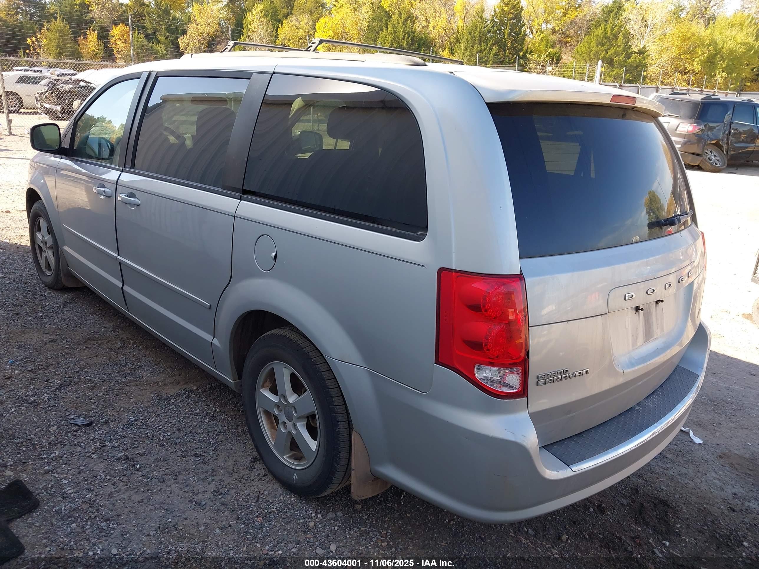 DODGE GRAND image 3