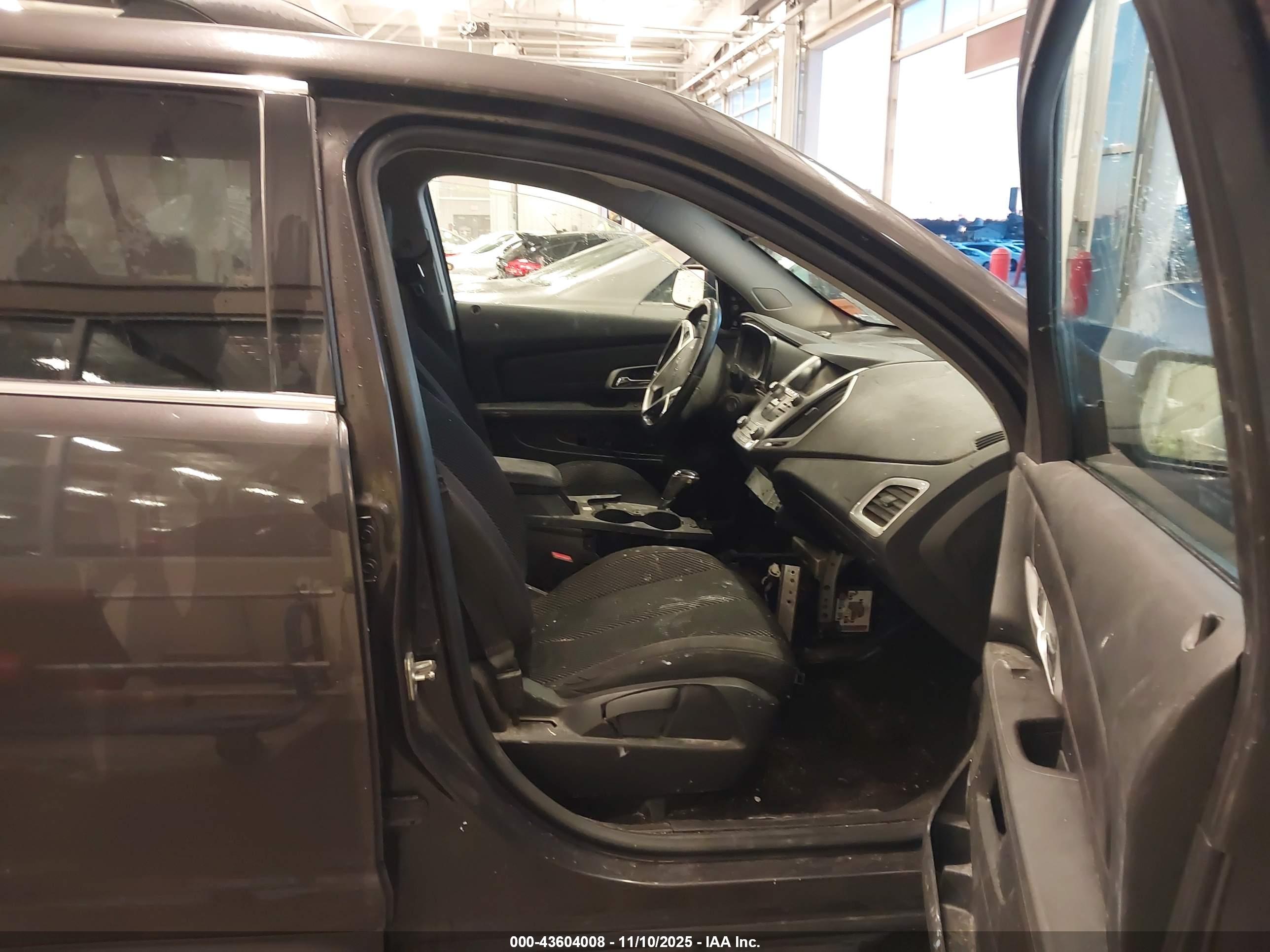 GMC TERRAIN image 5