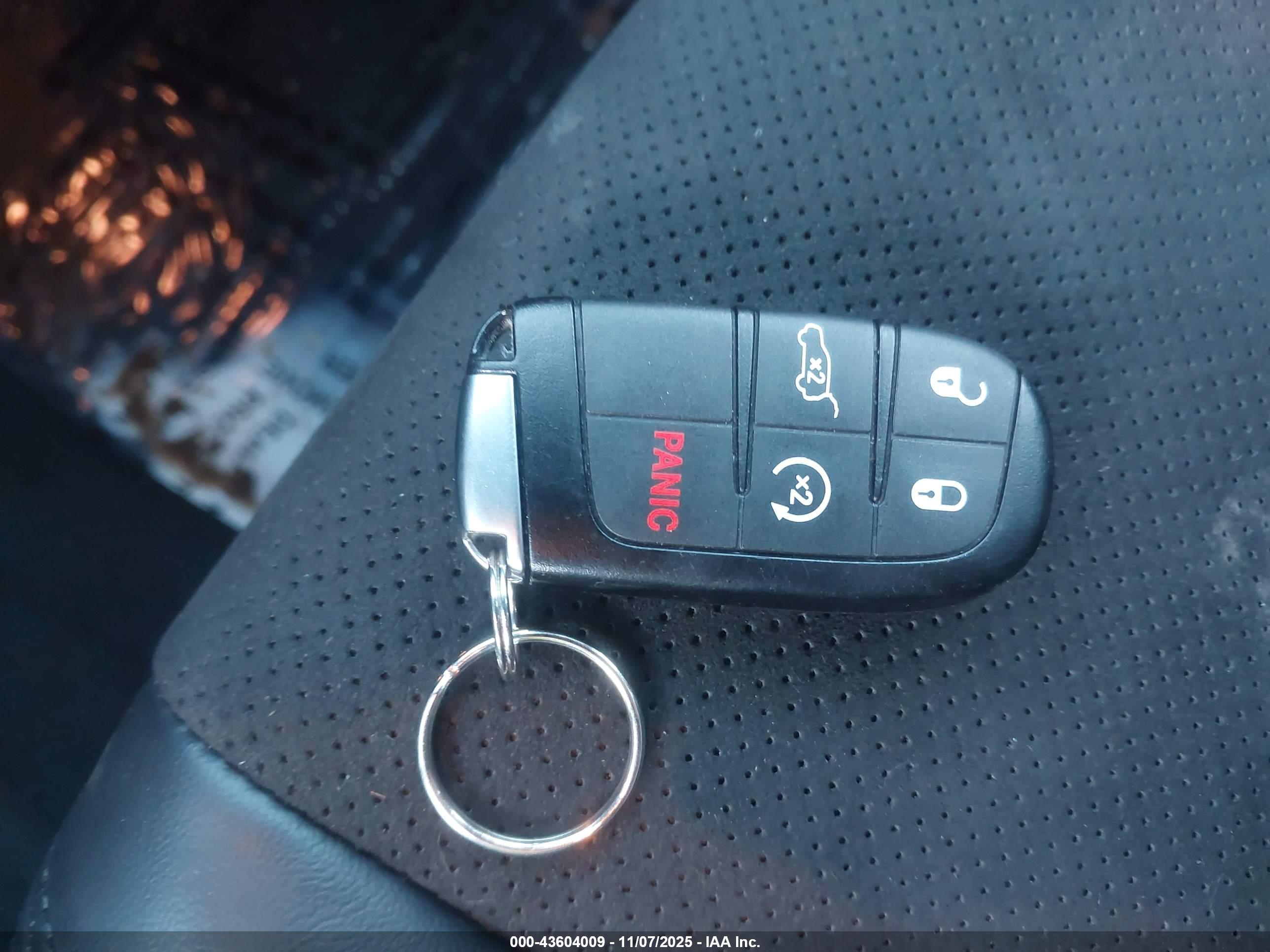 JEEP GRAND image 11