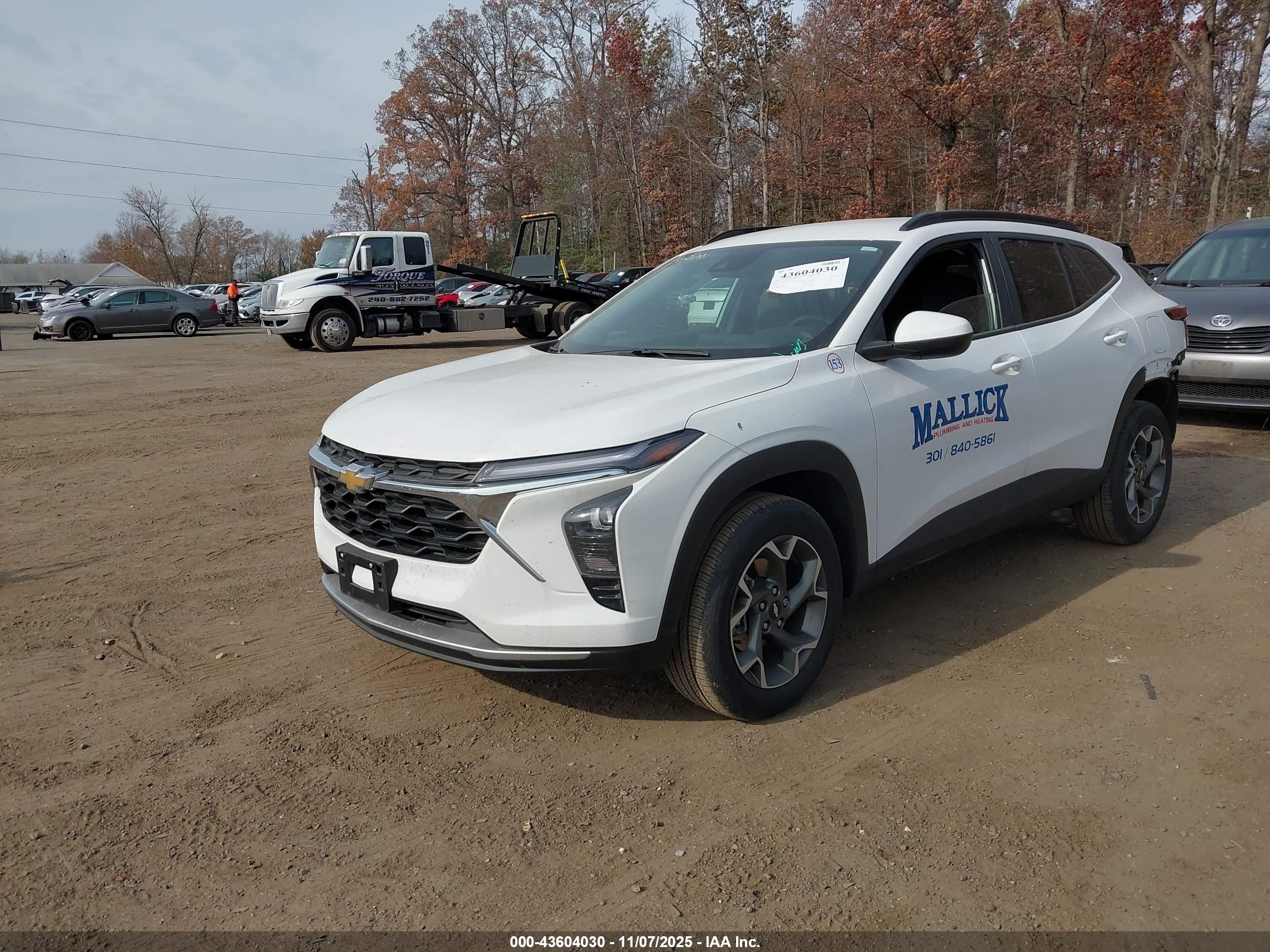 CHEVROLET TRAX image 2